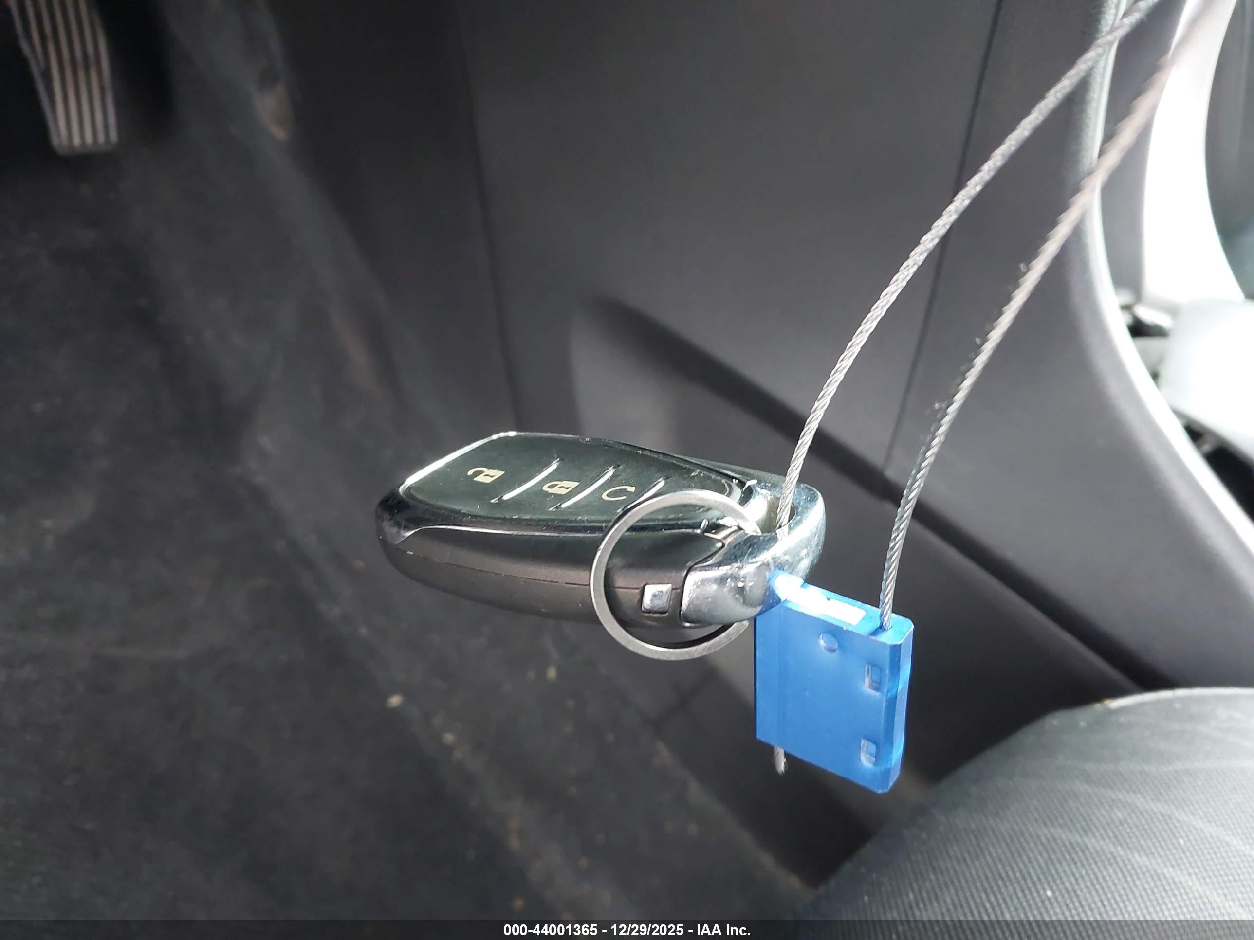 CHEVROLET TRAX image 11