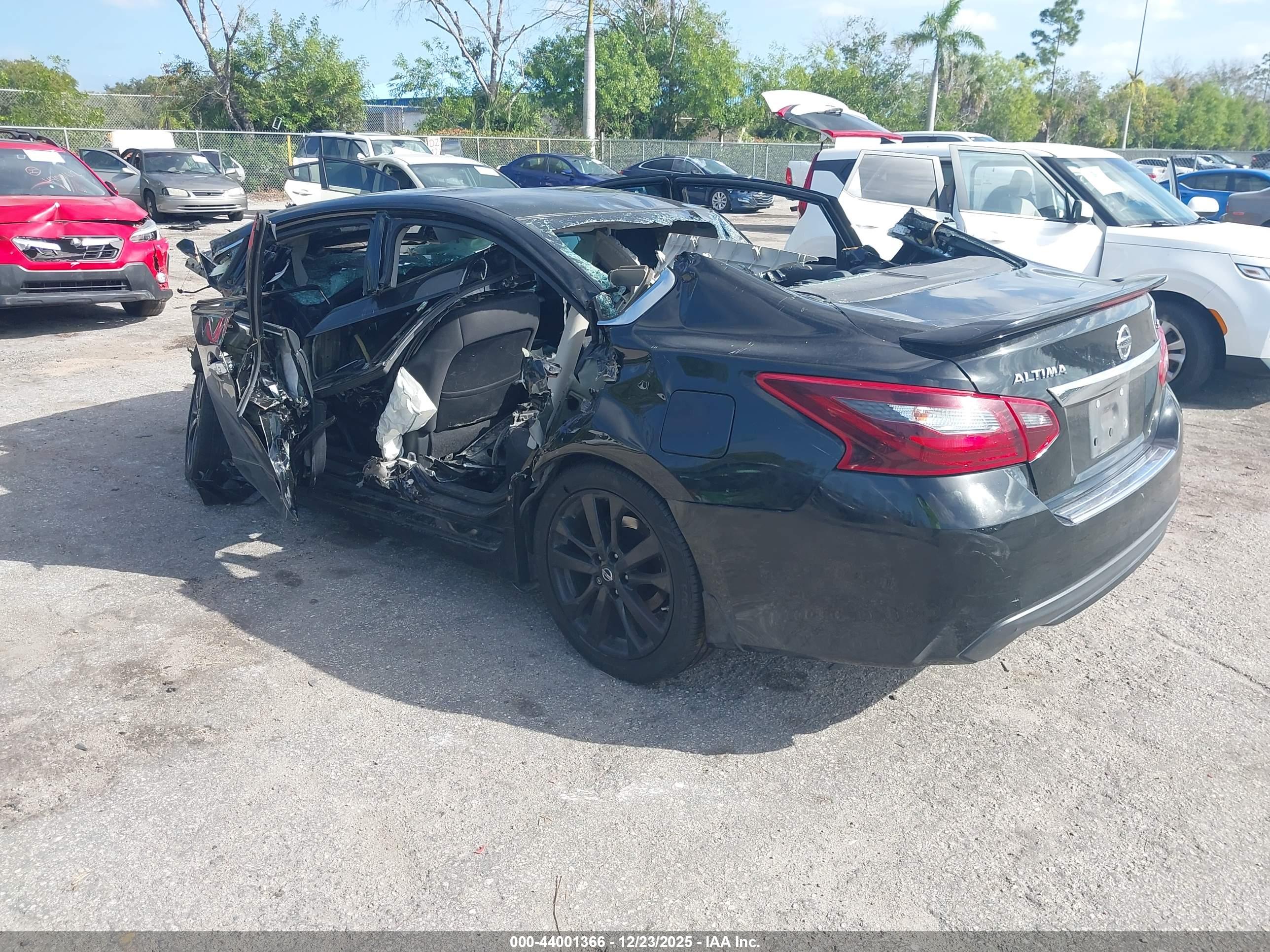 NISSAN ALTIMA image 3
