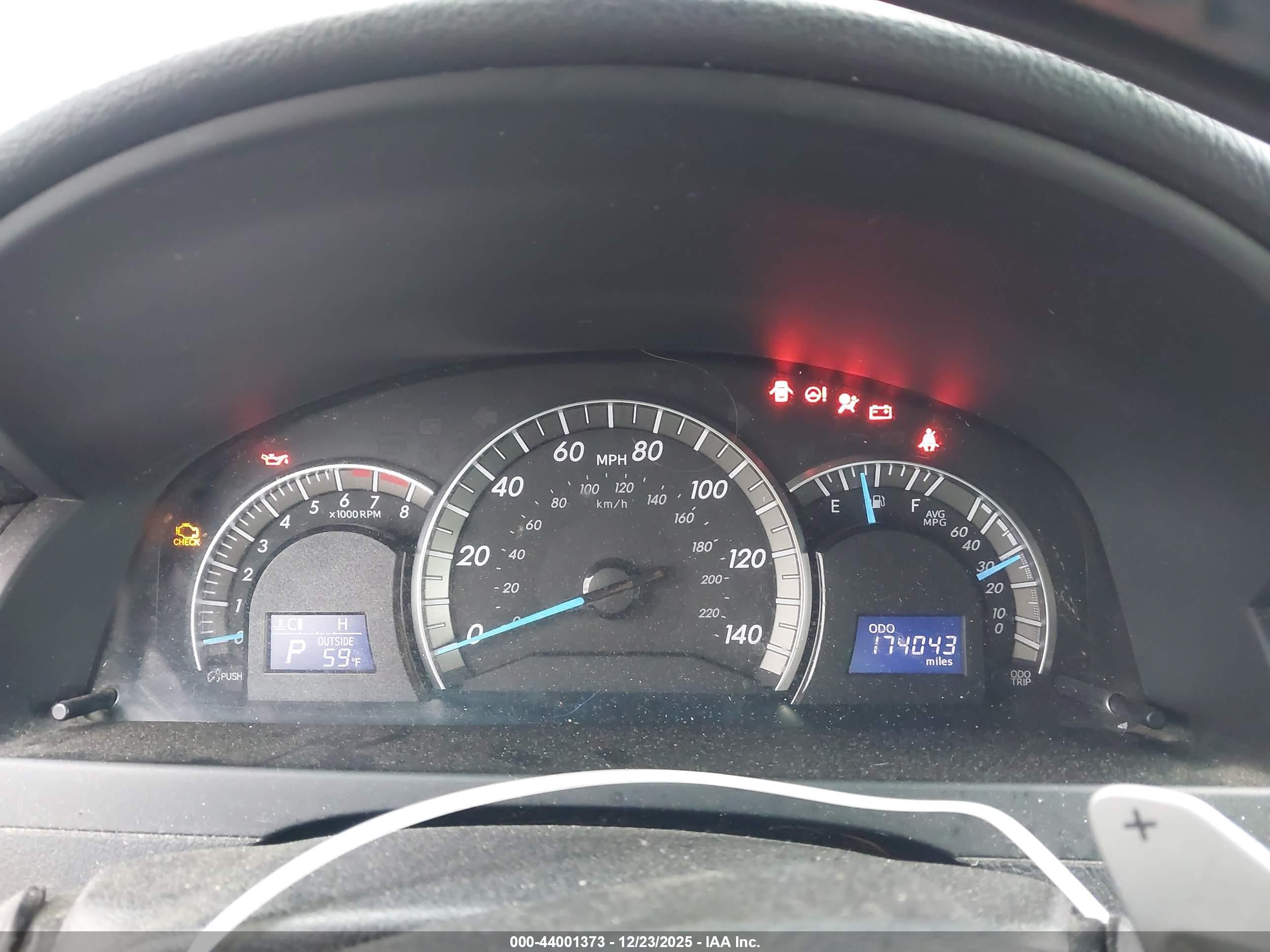 TOYOTA CAMRY image 7