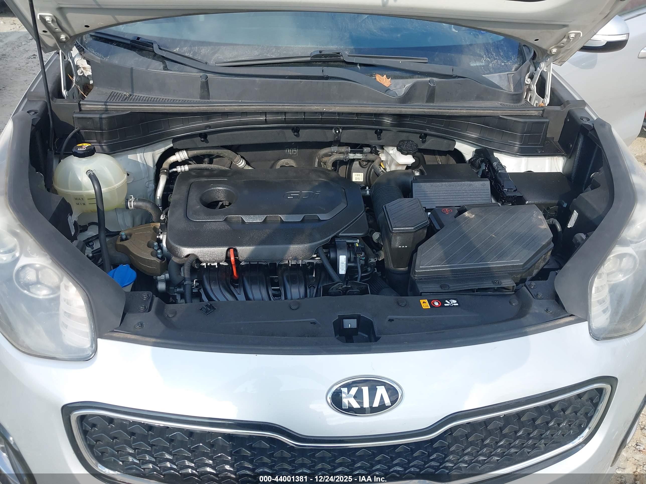 KIA SPORTAGE image 10