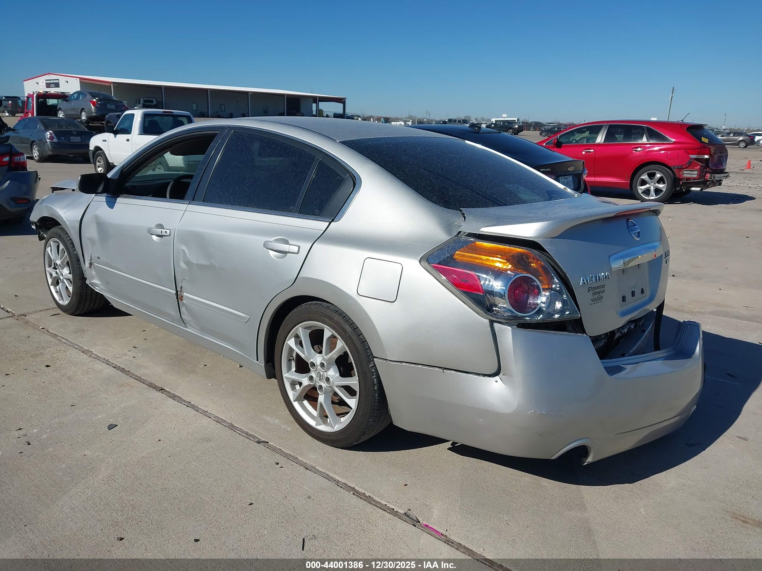 NISSAN ALTIMA image 3
