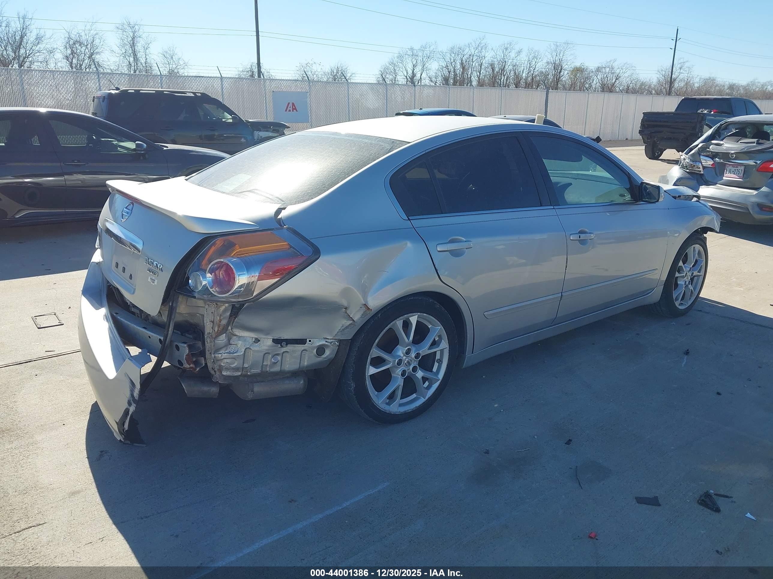 NISSAN ALTIMA image 4