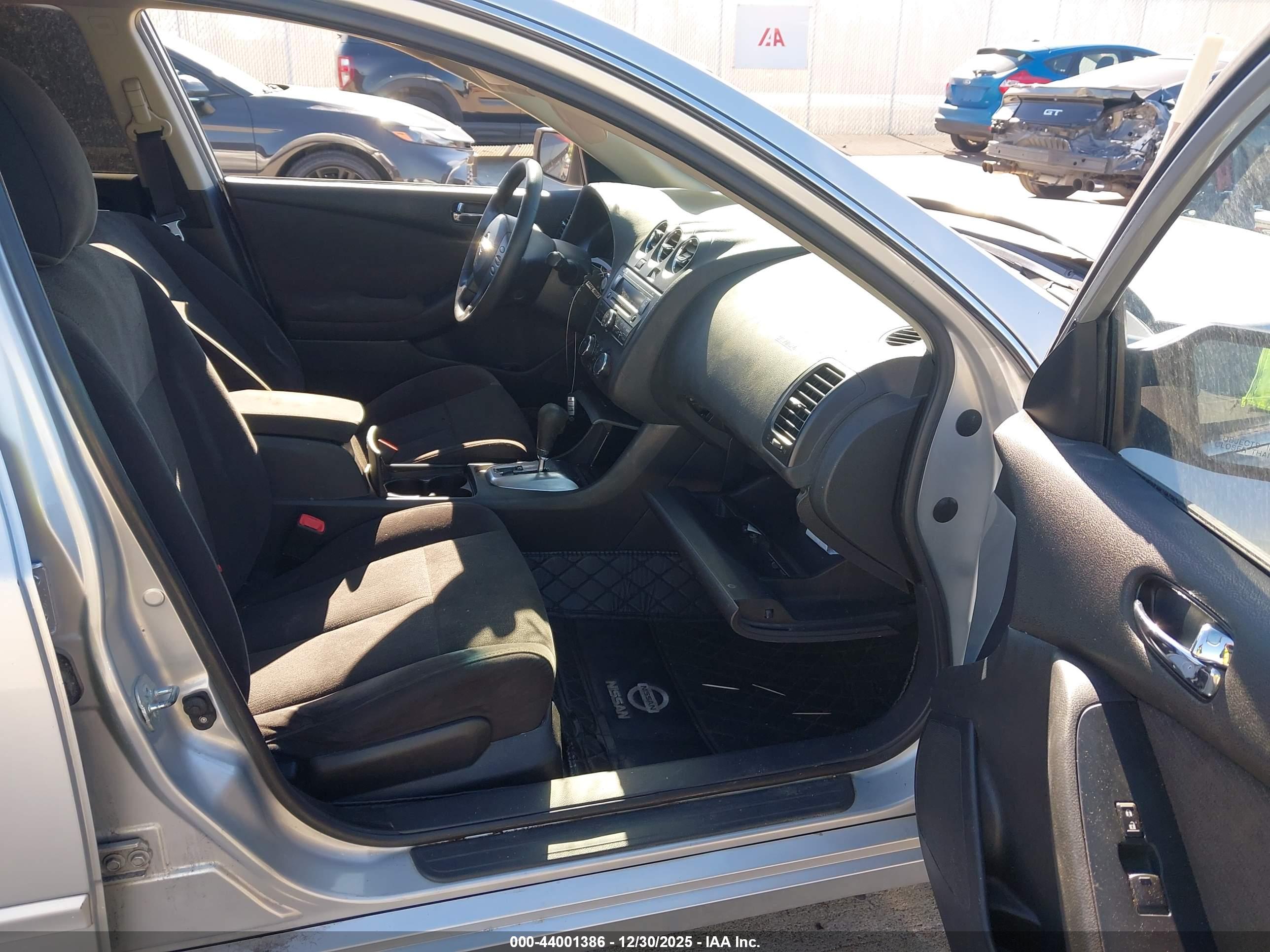 NISSAN ALTIMA image 5