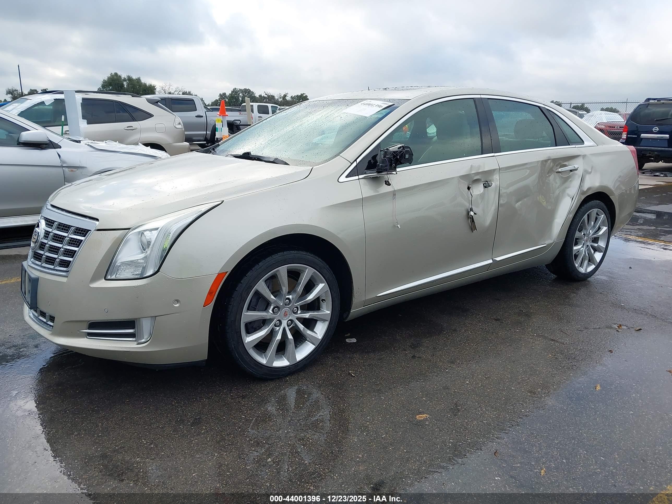 CADILLAC XTS image 2