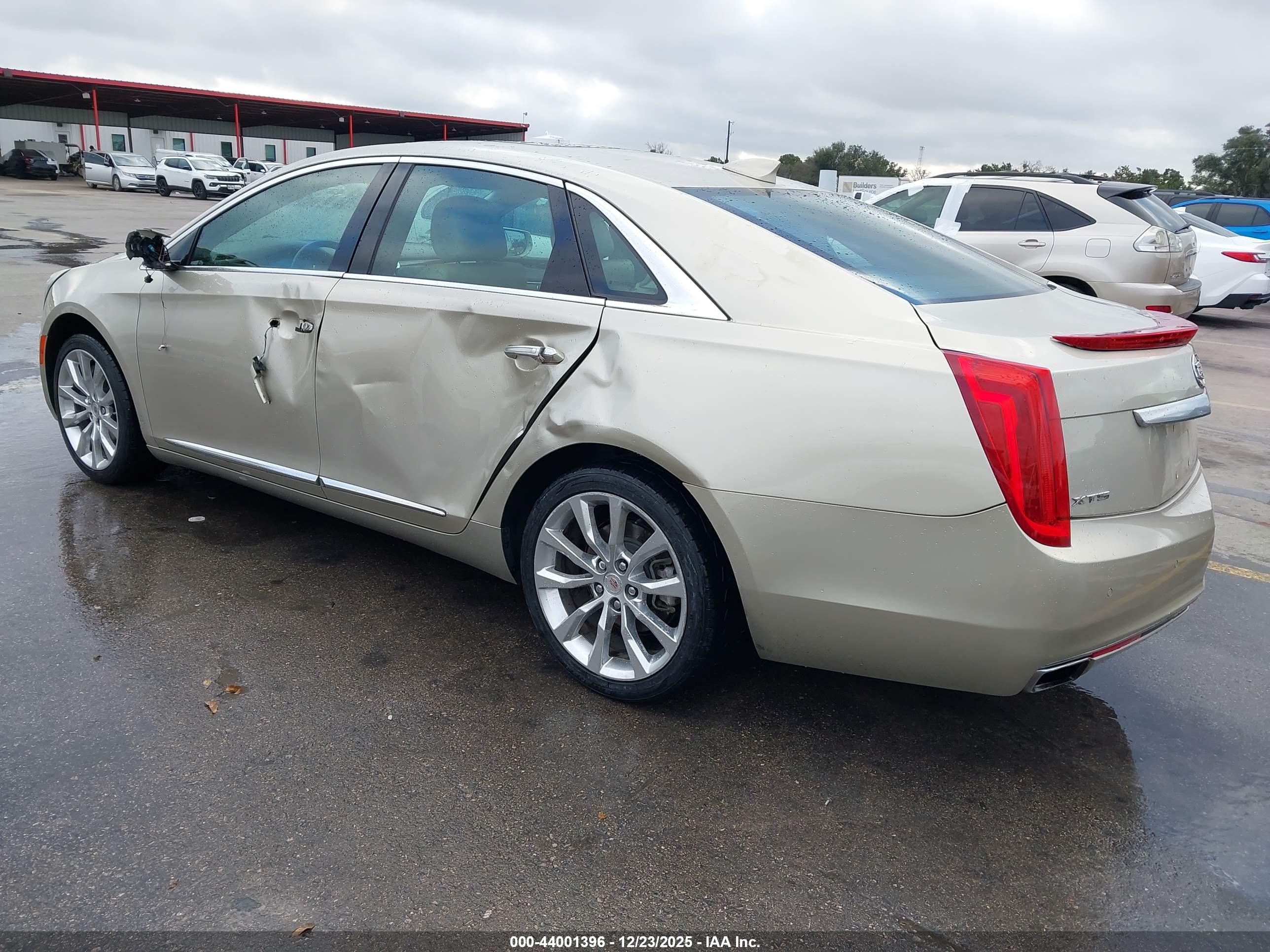 CADILLAC XTS image 3