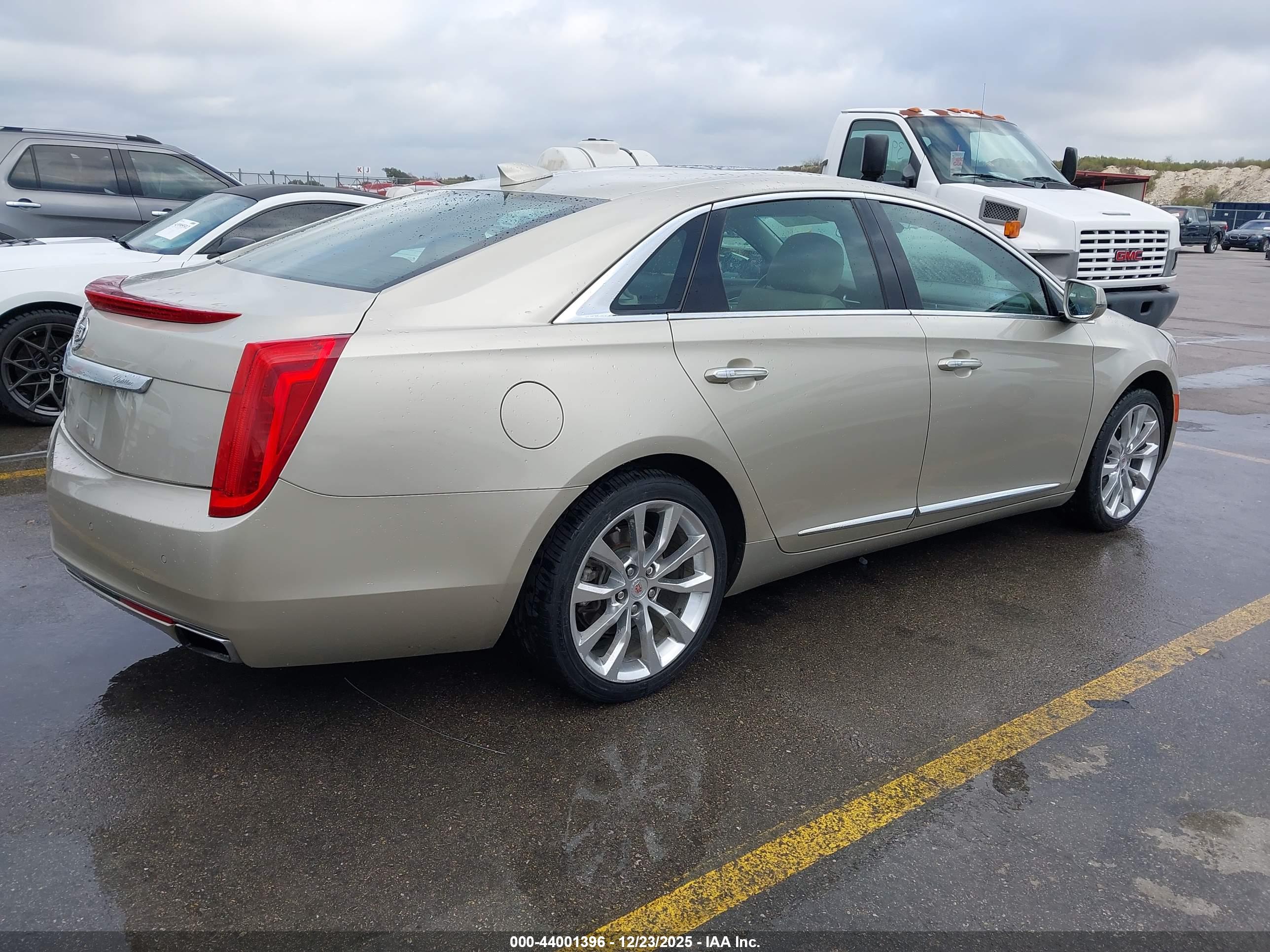 CADILLAC XTS image 4