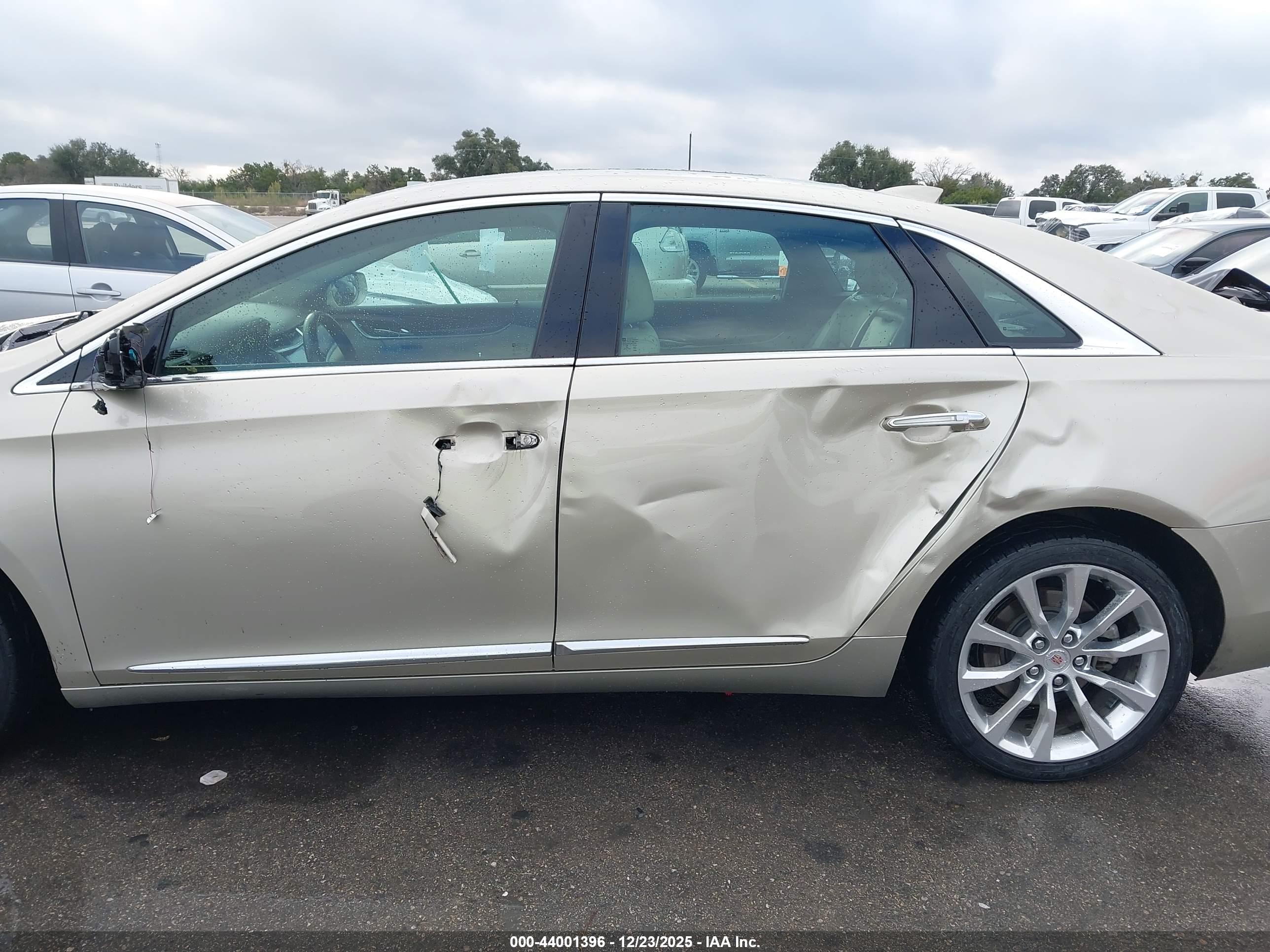 CADILLAC XTS image 6