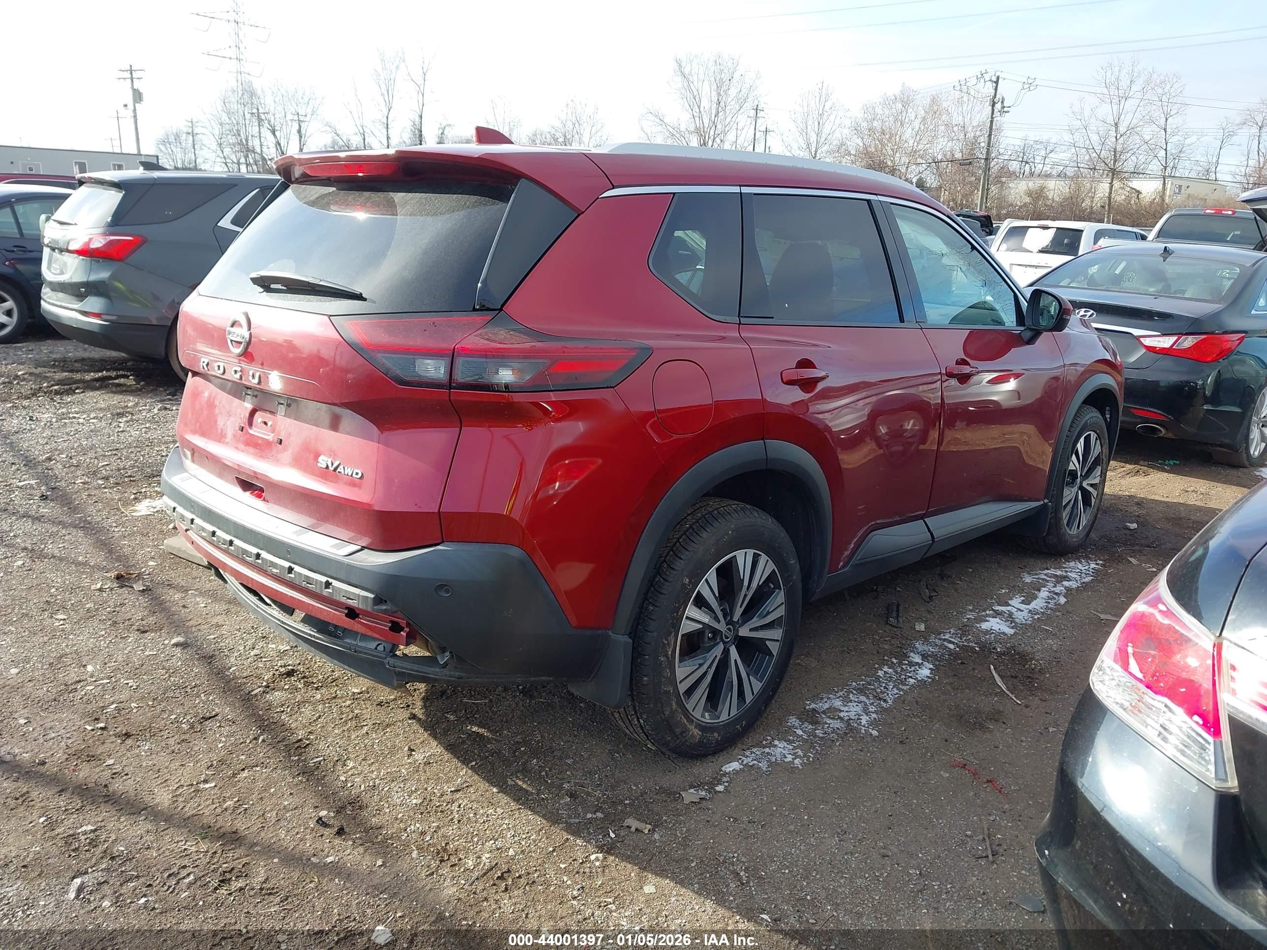 NISSAN ROGUE image 4