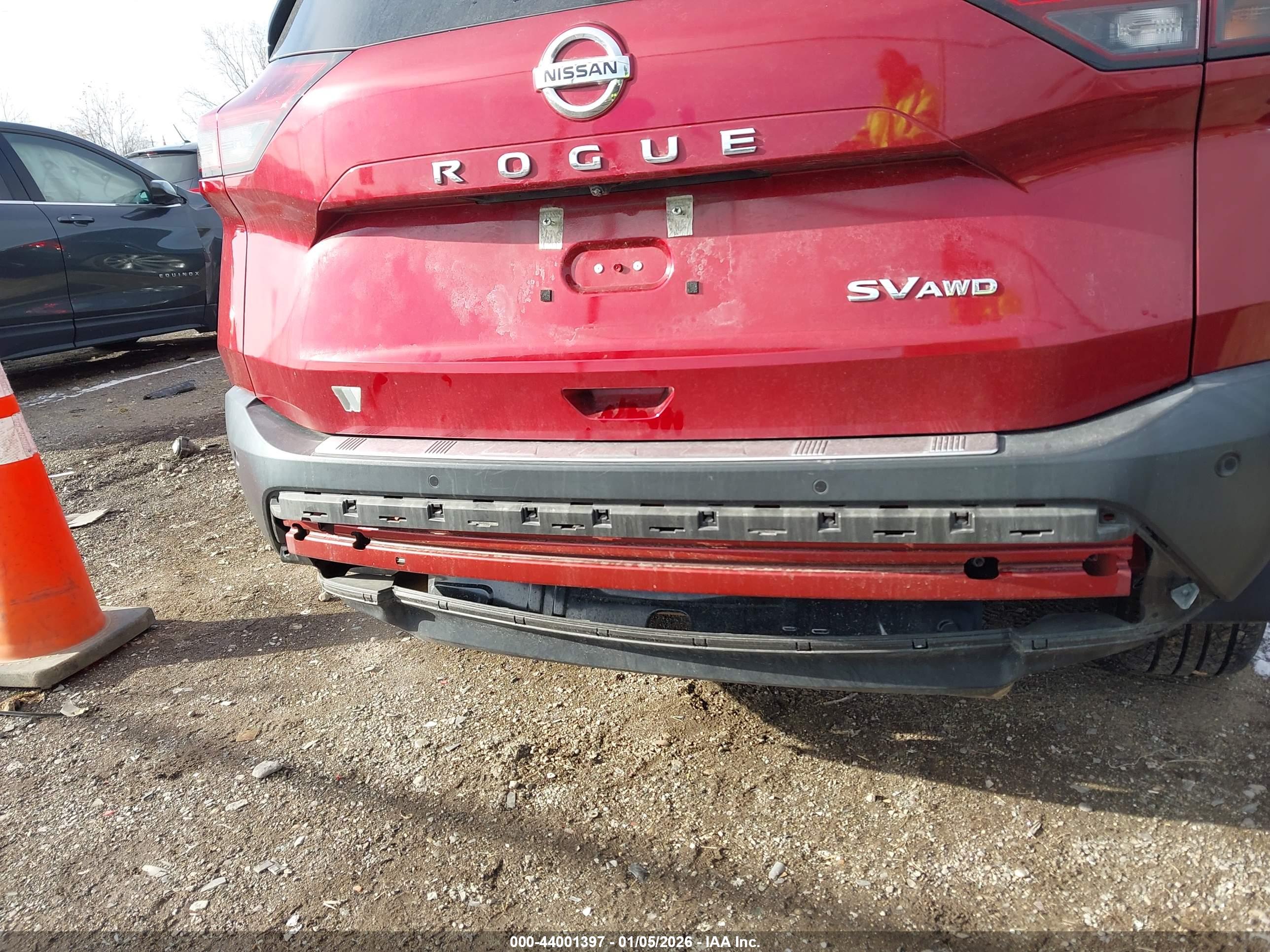 NISSAN ROGUE image 6