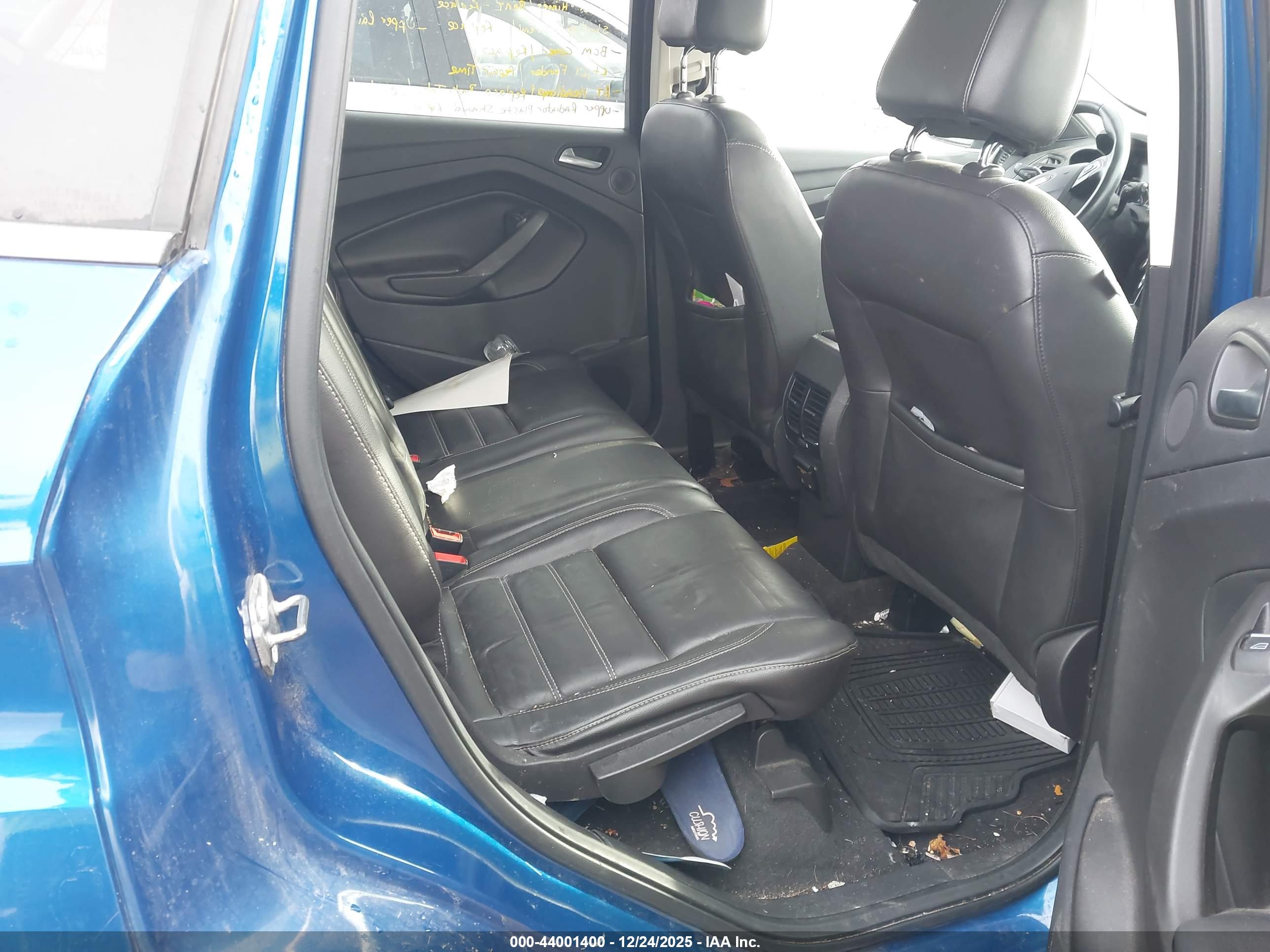 FORD ESCAPE image 8