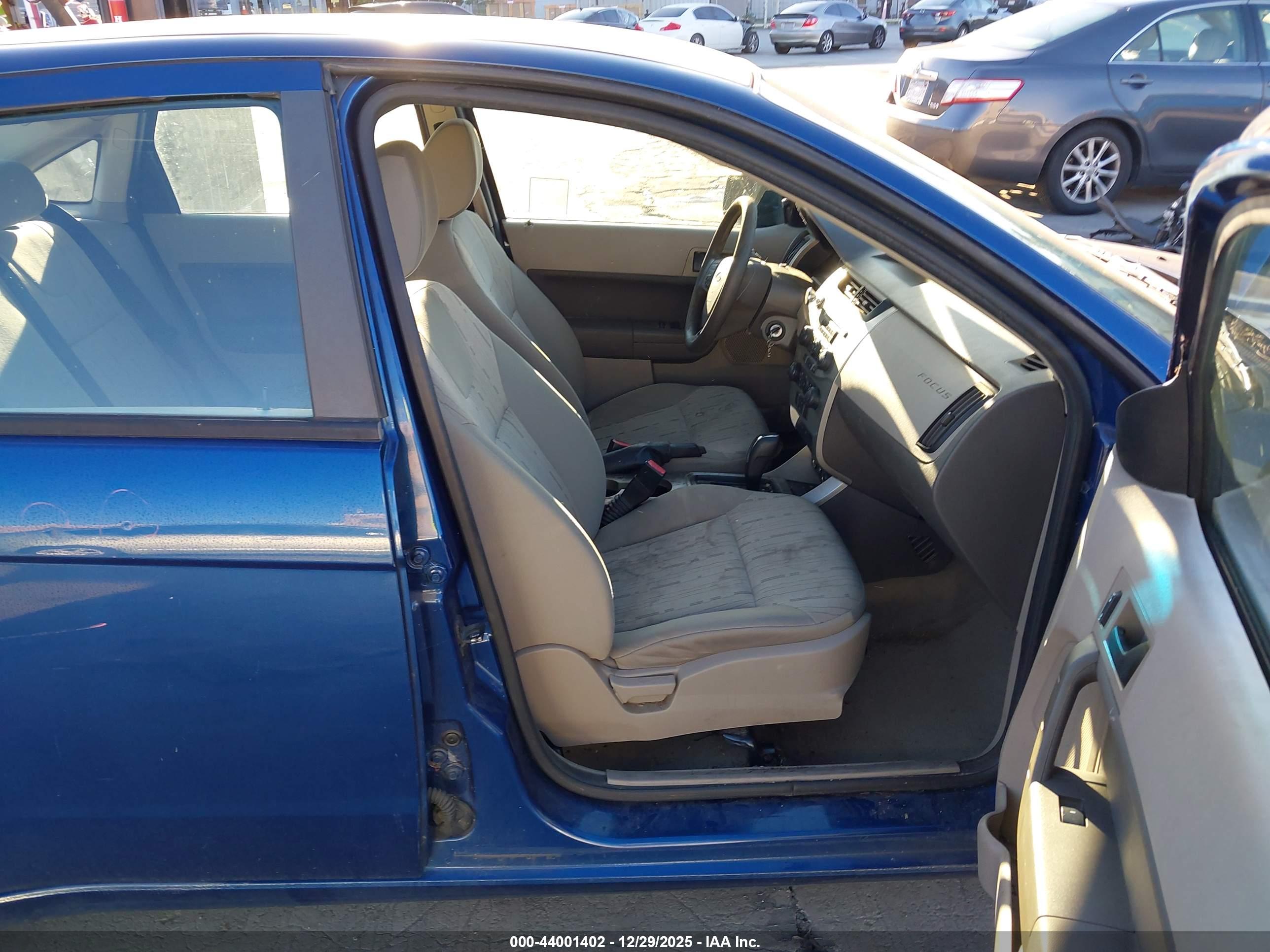 FORD FOCUS image 5