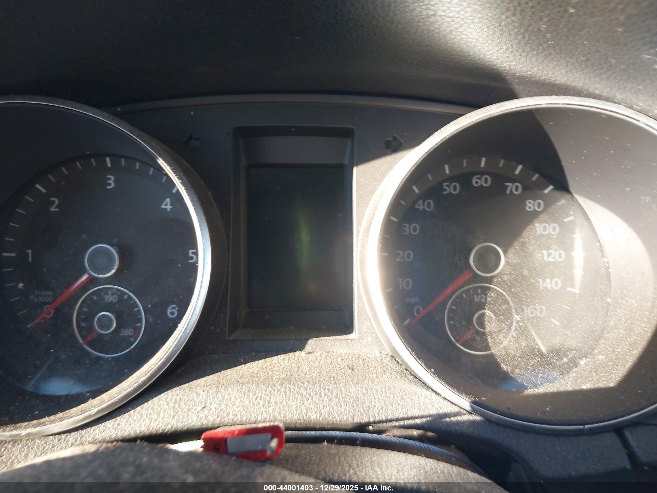 VOLKSWAGEN JETTA image 7