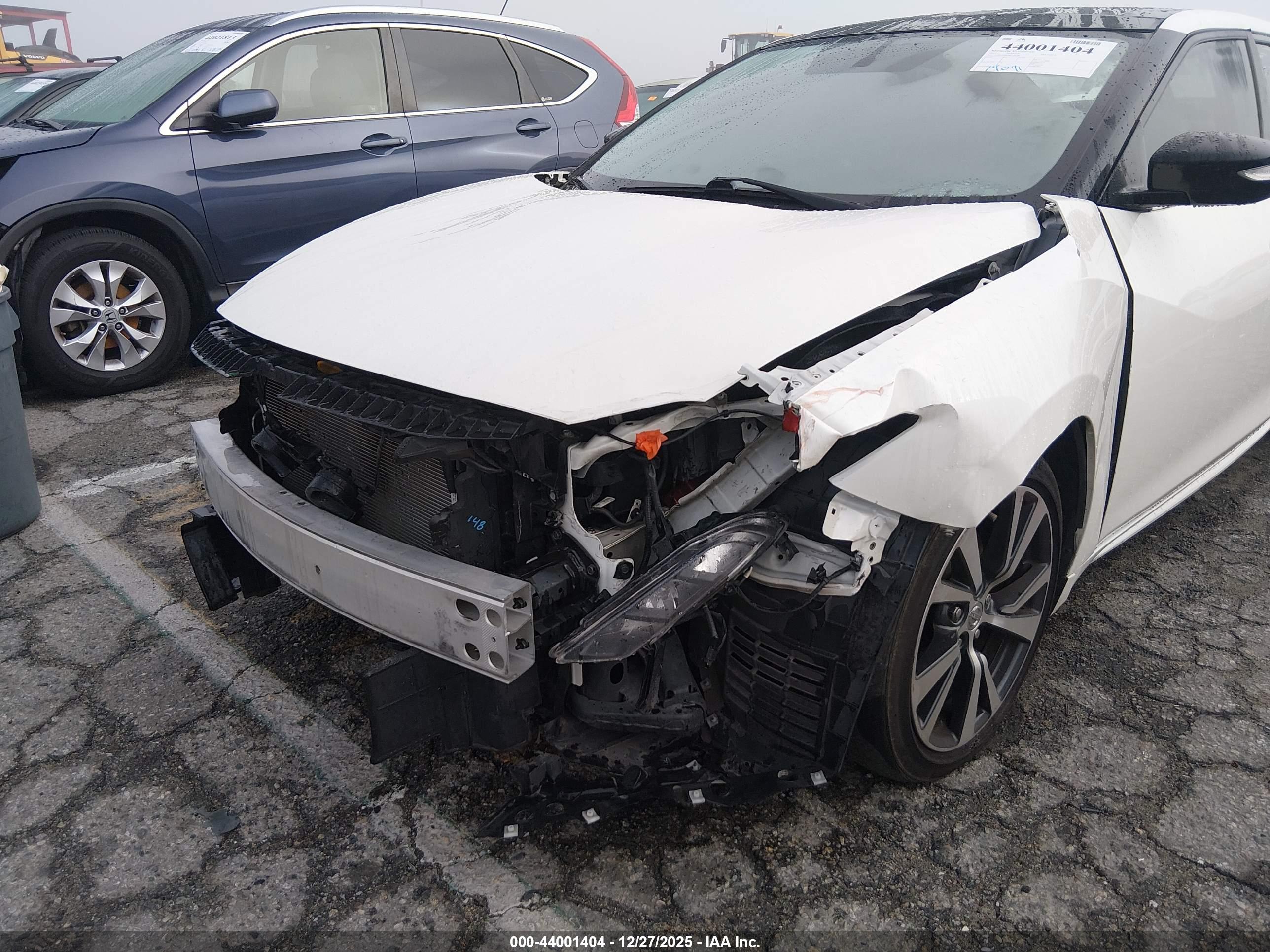 NISSAN MAXIMA image 6