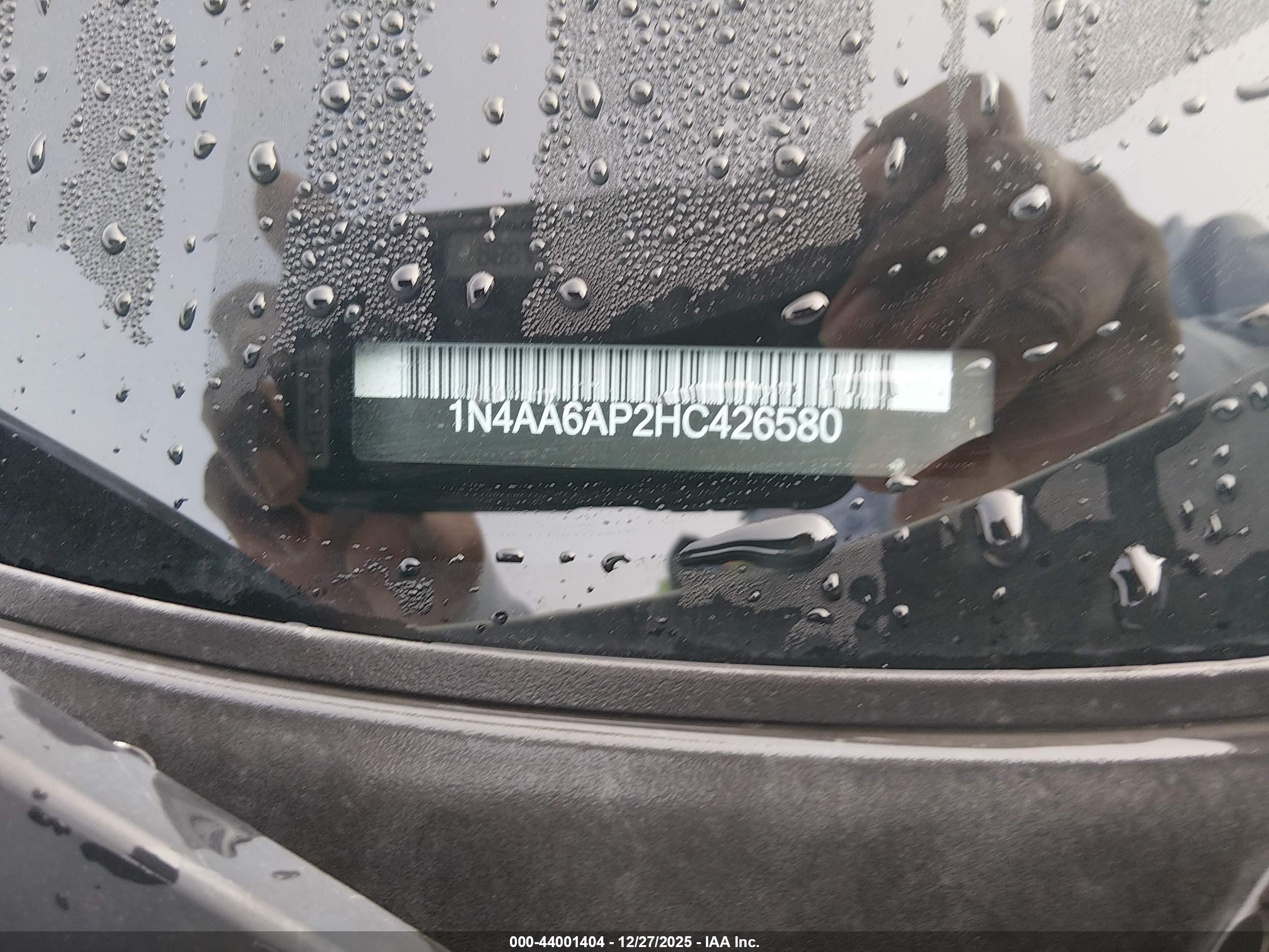 NISSAN MAXIMA image 9