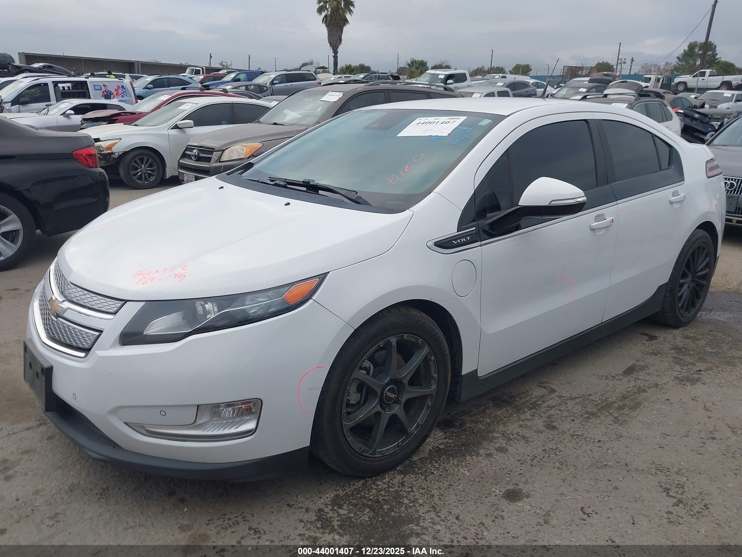 CHEVROLET VOLT image 2