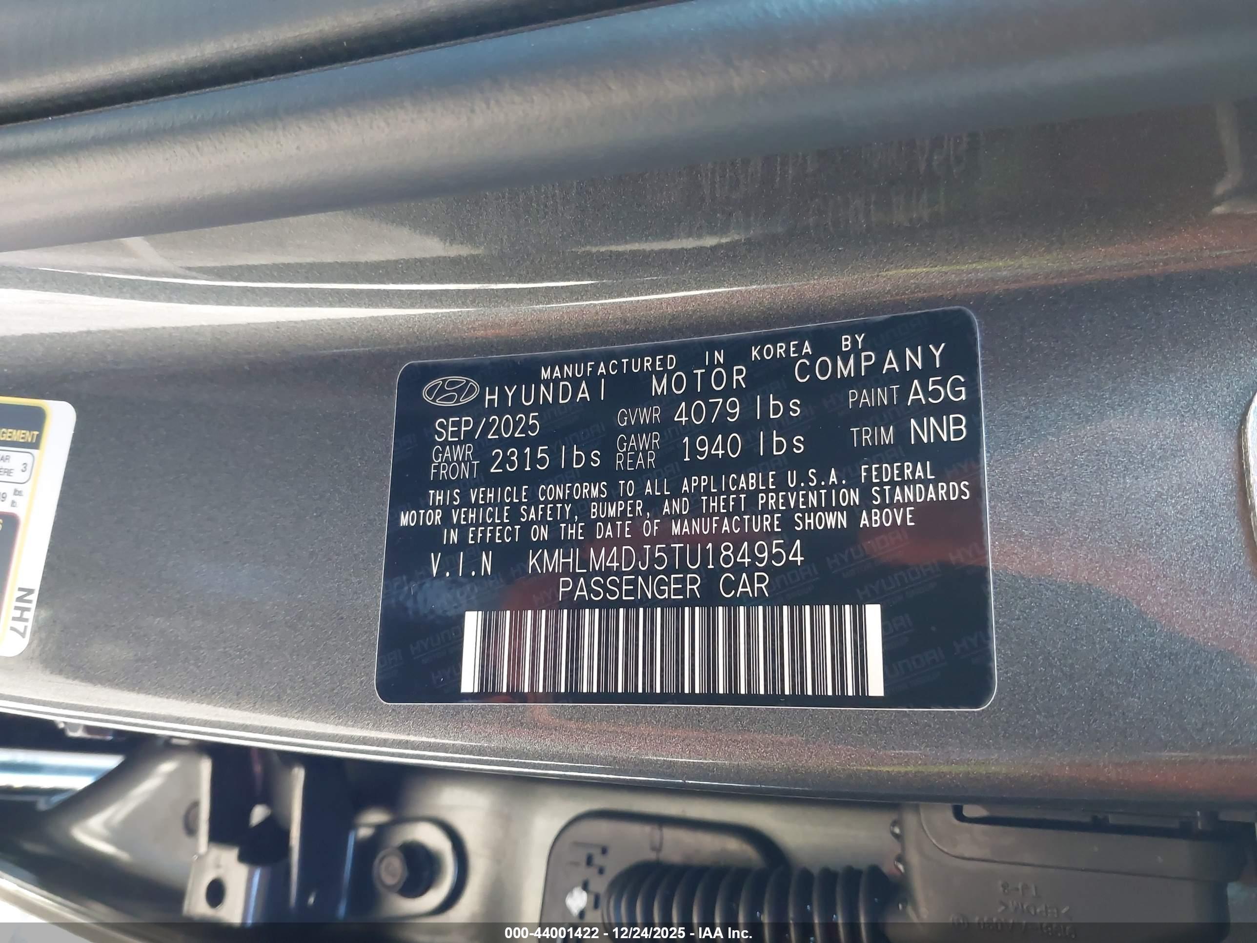 HYUNDAI ELANTRA image 9