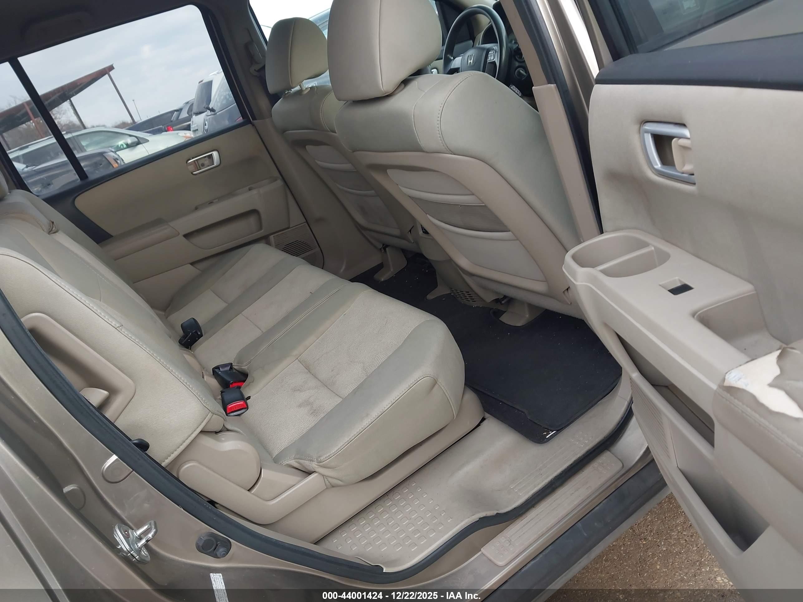 HONDA PILOT image 8