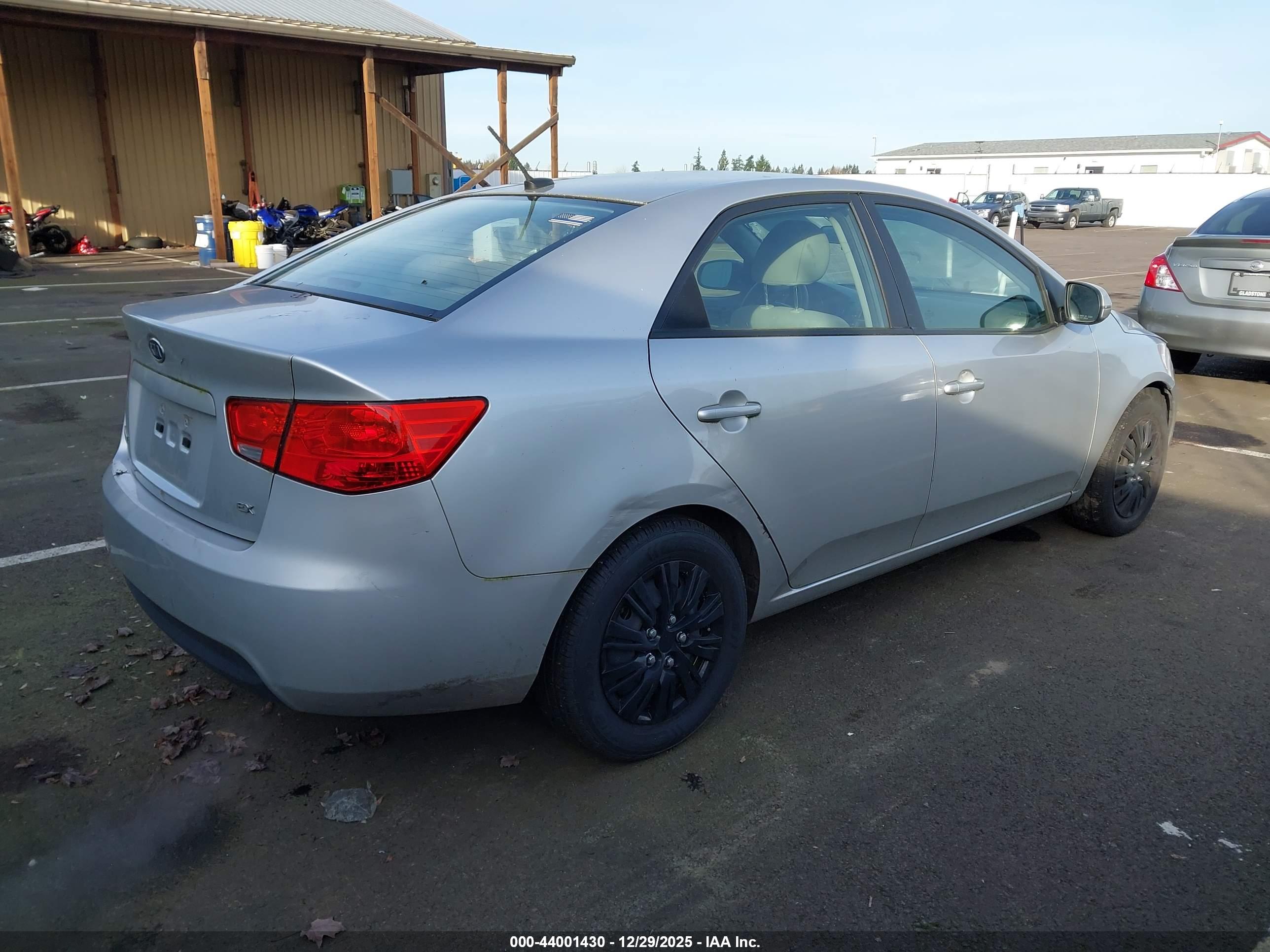 KIA FORTE image 4