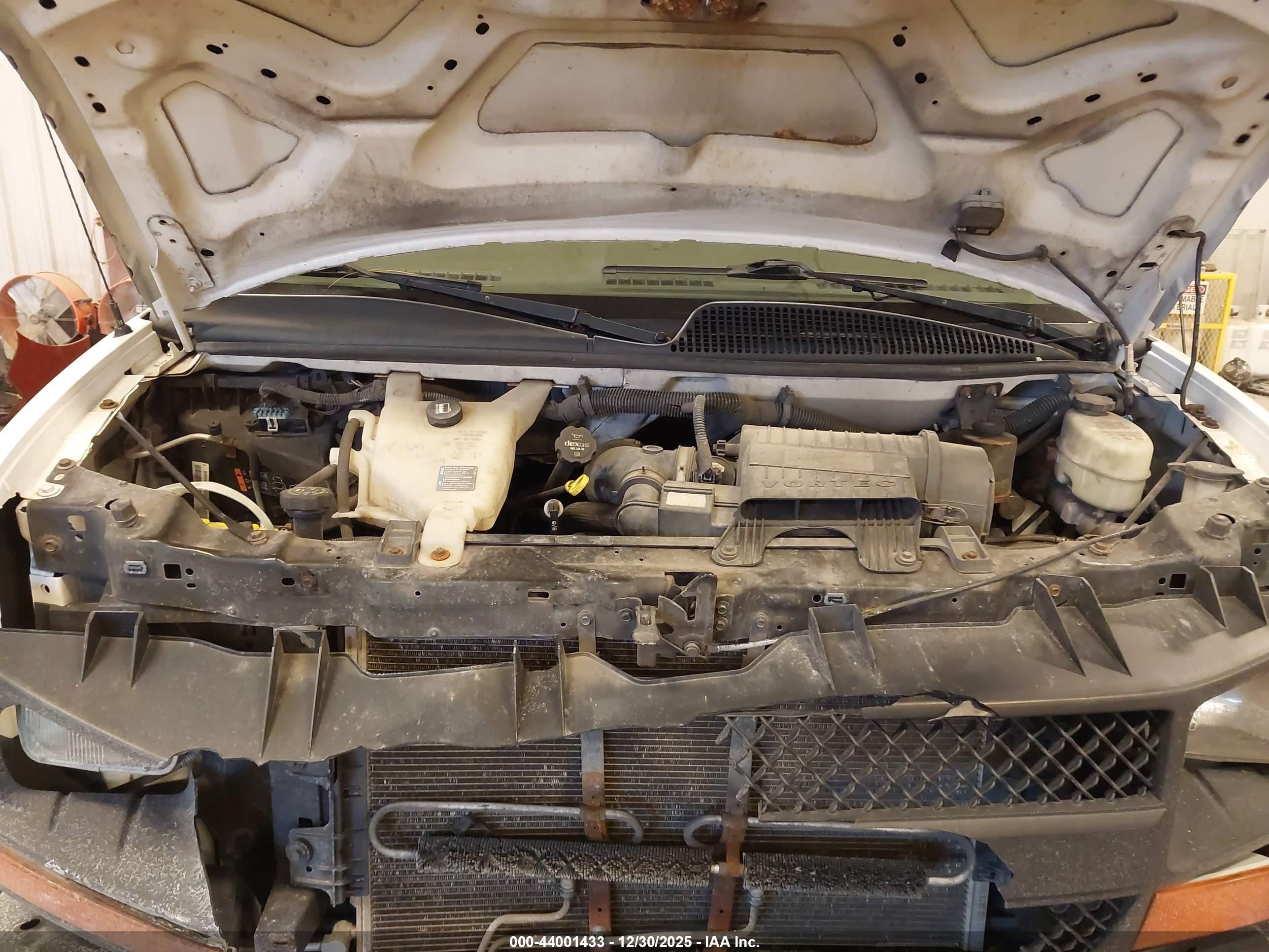 CHEVROLET EXPRESS image 10