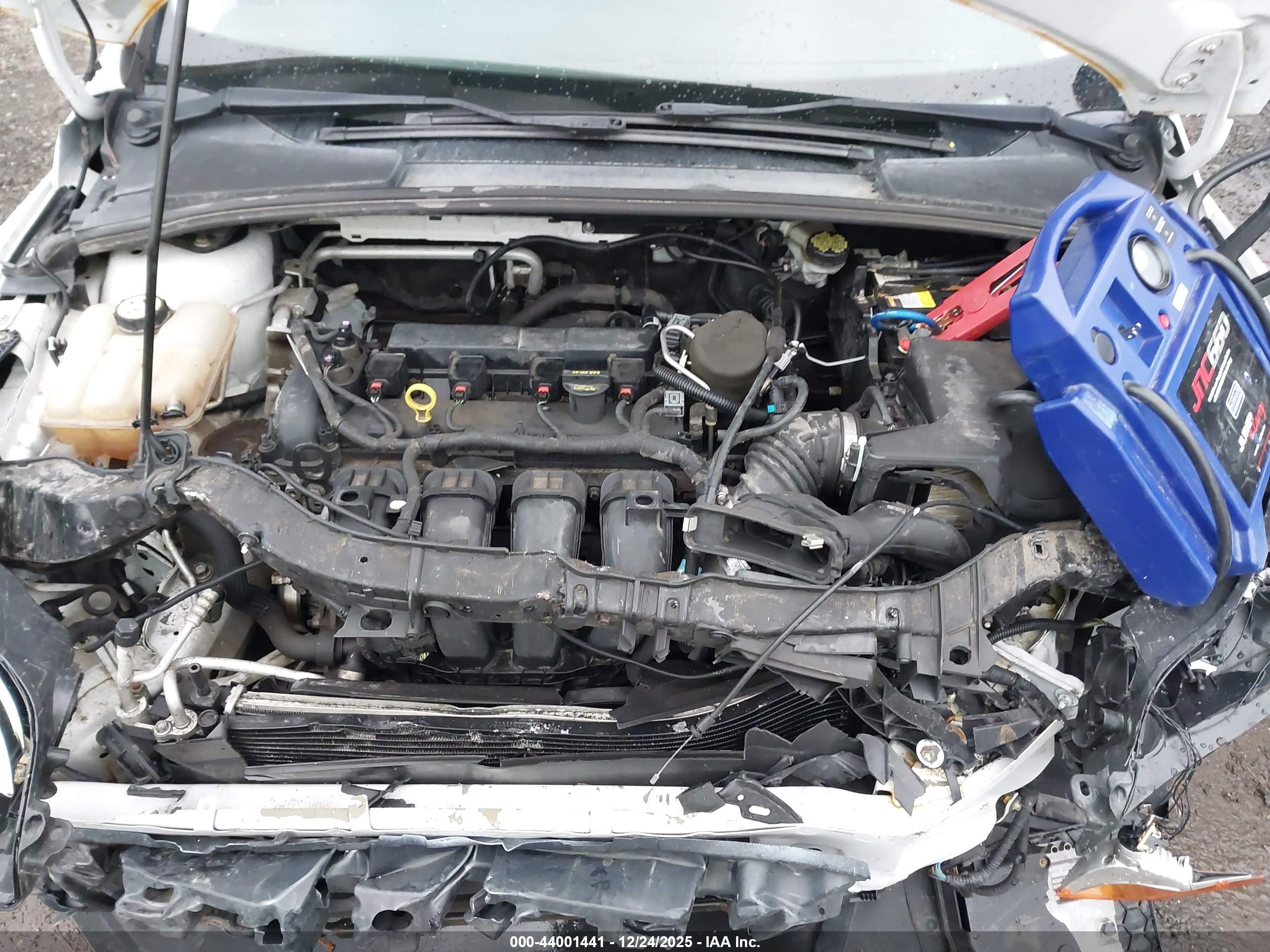 FORD FOCUS image 10