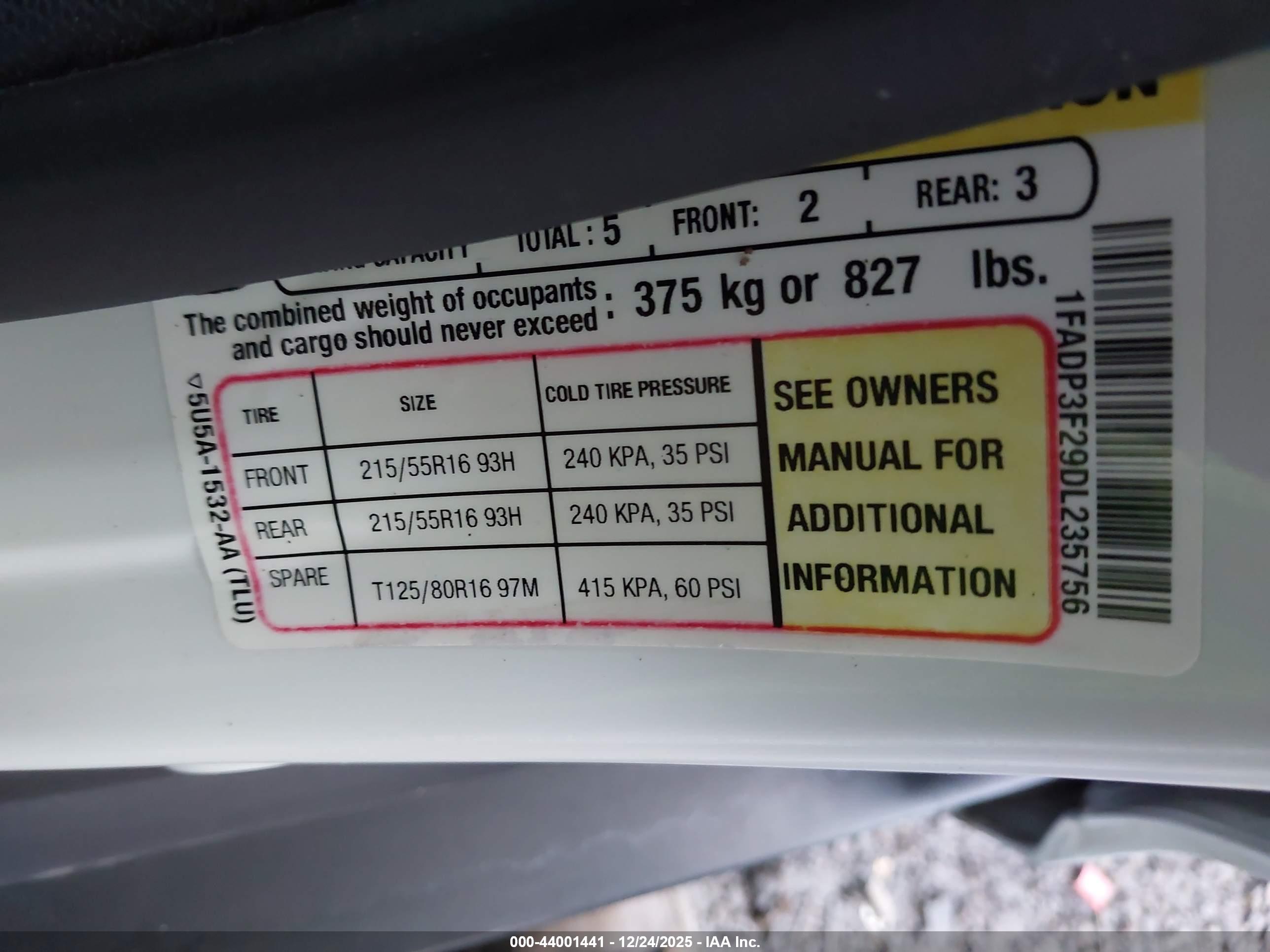 FORD FOCUS image 9