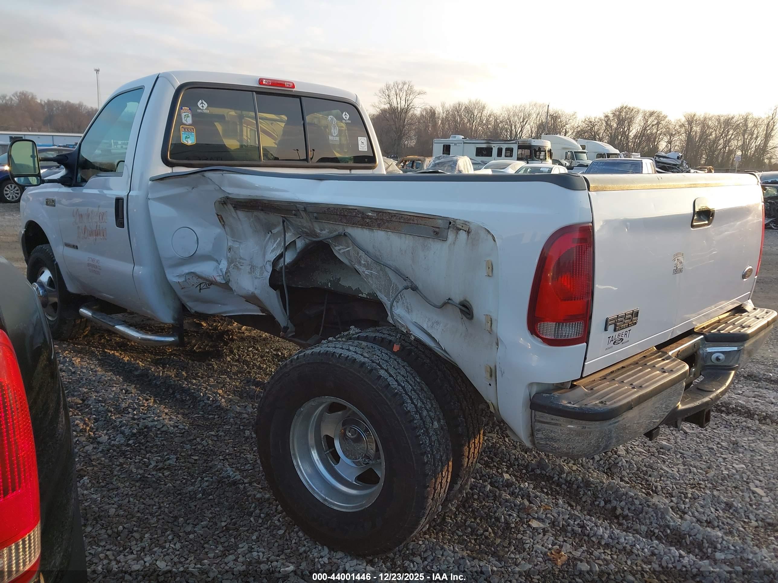 FORD F-350 image 3