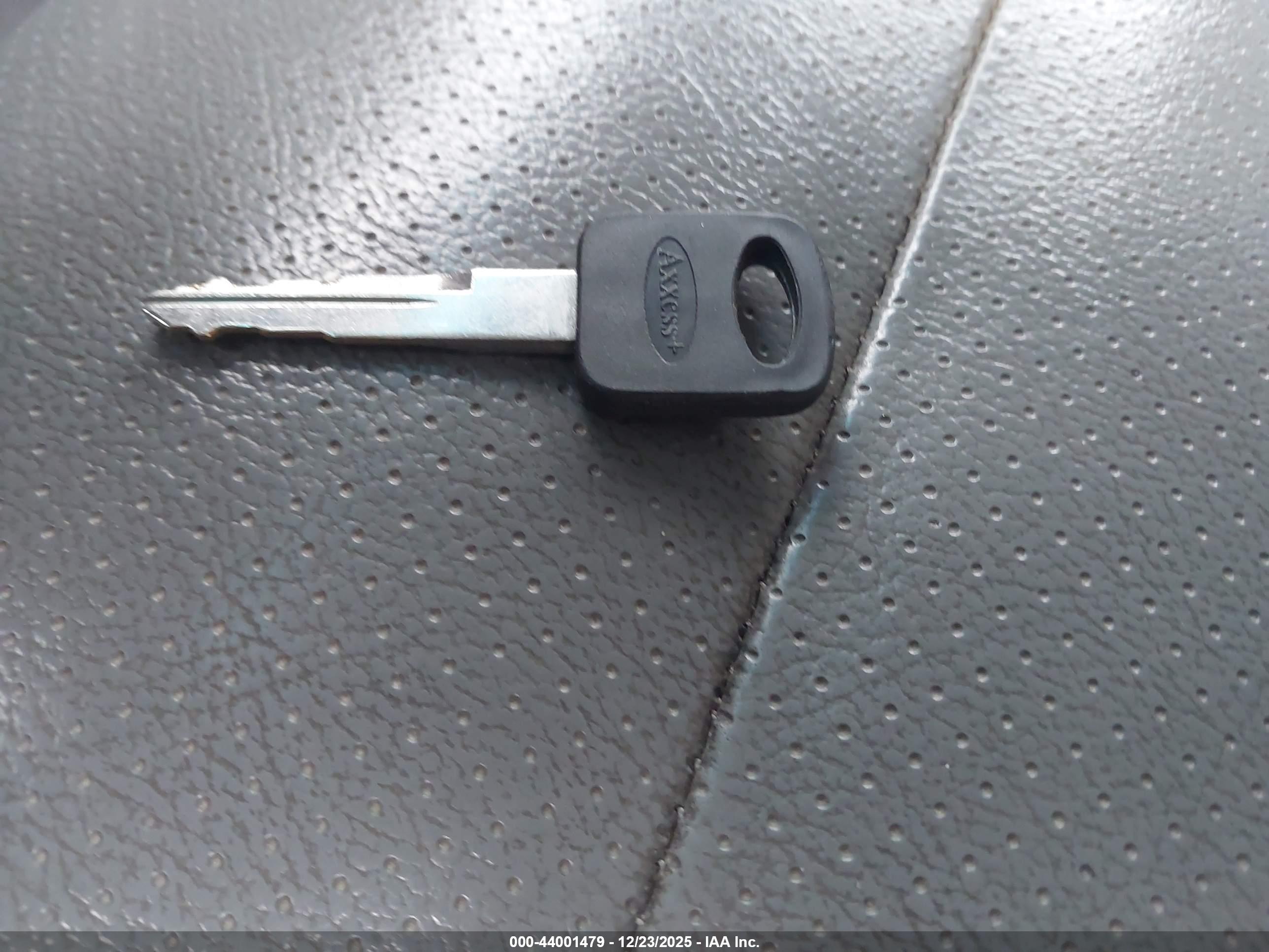 FORD E-150 image 11