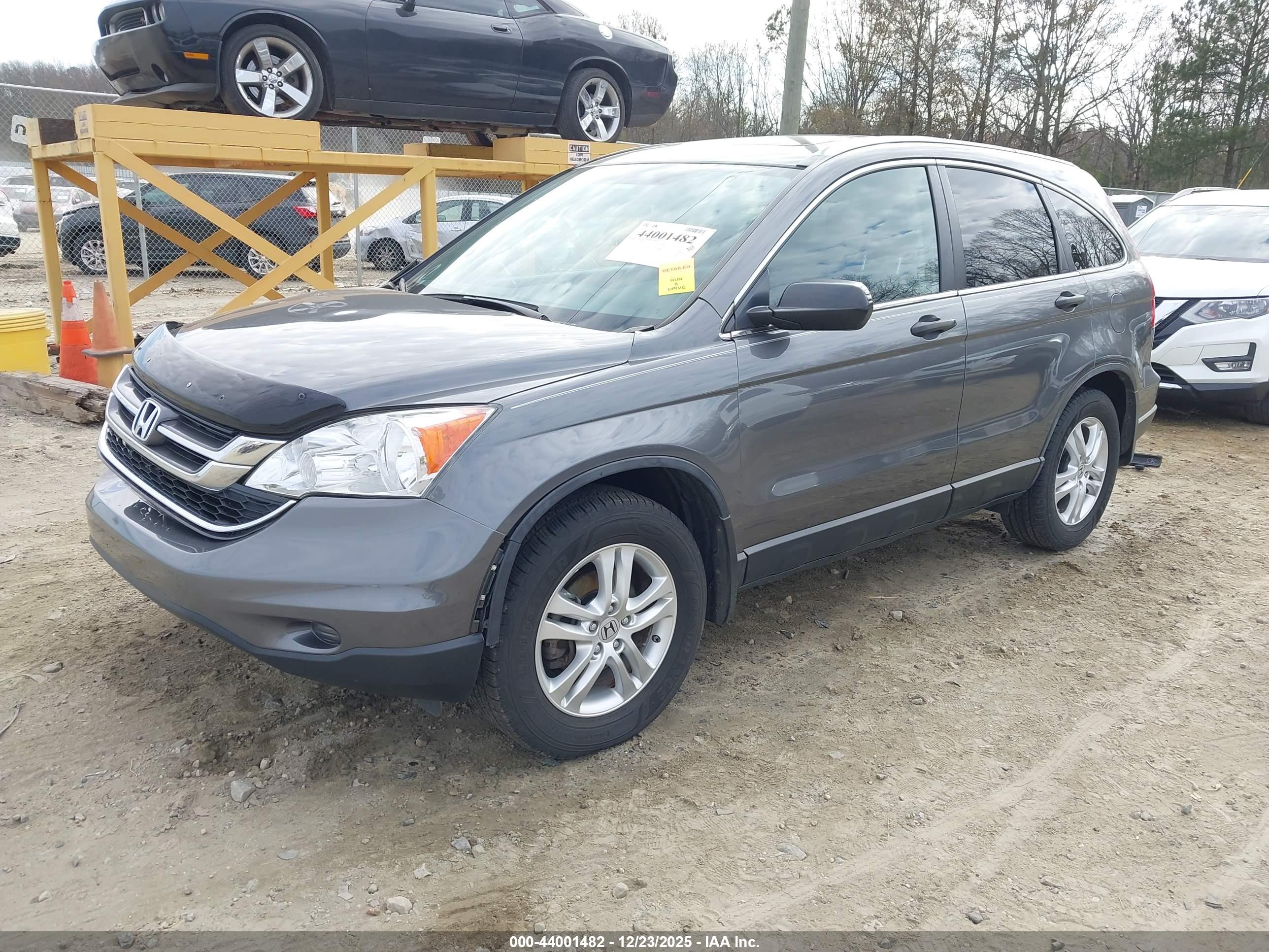 HONDA CR-V image 2