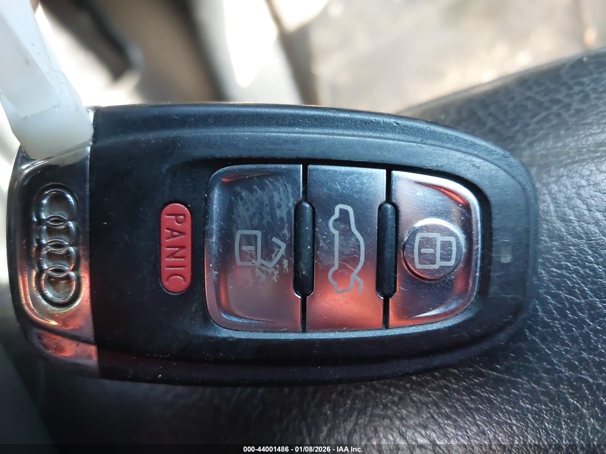 AUDI A4 image 11