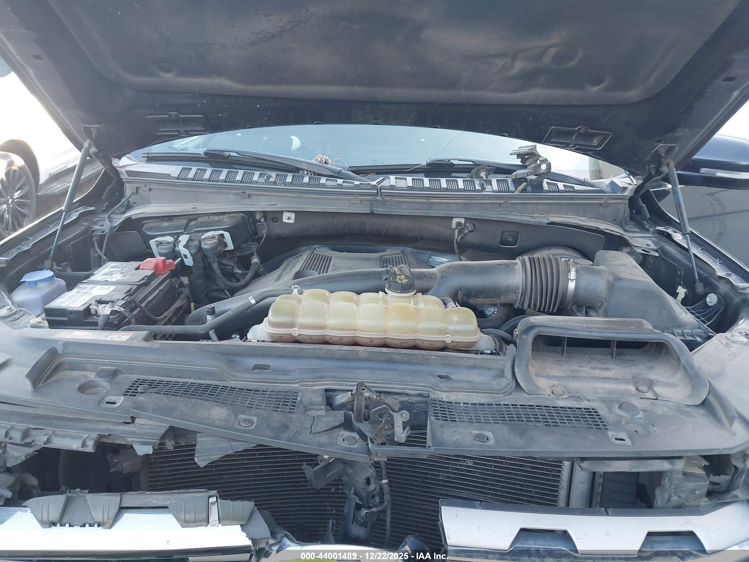 FORD EXPEDITION image 10
