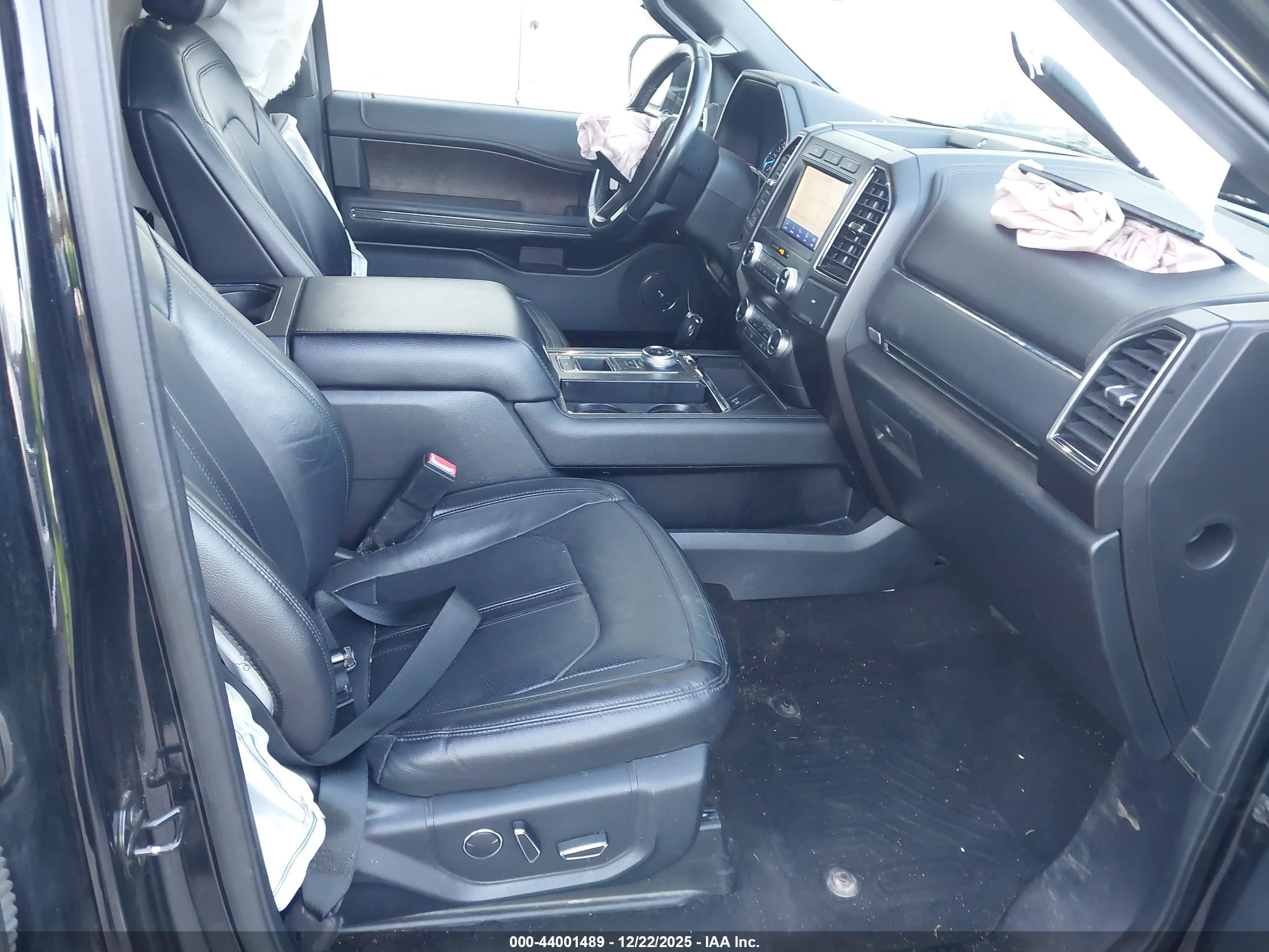 FORD EXPEDITION image 5