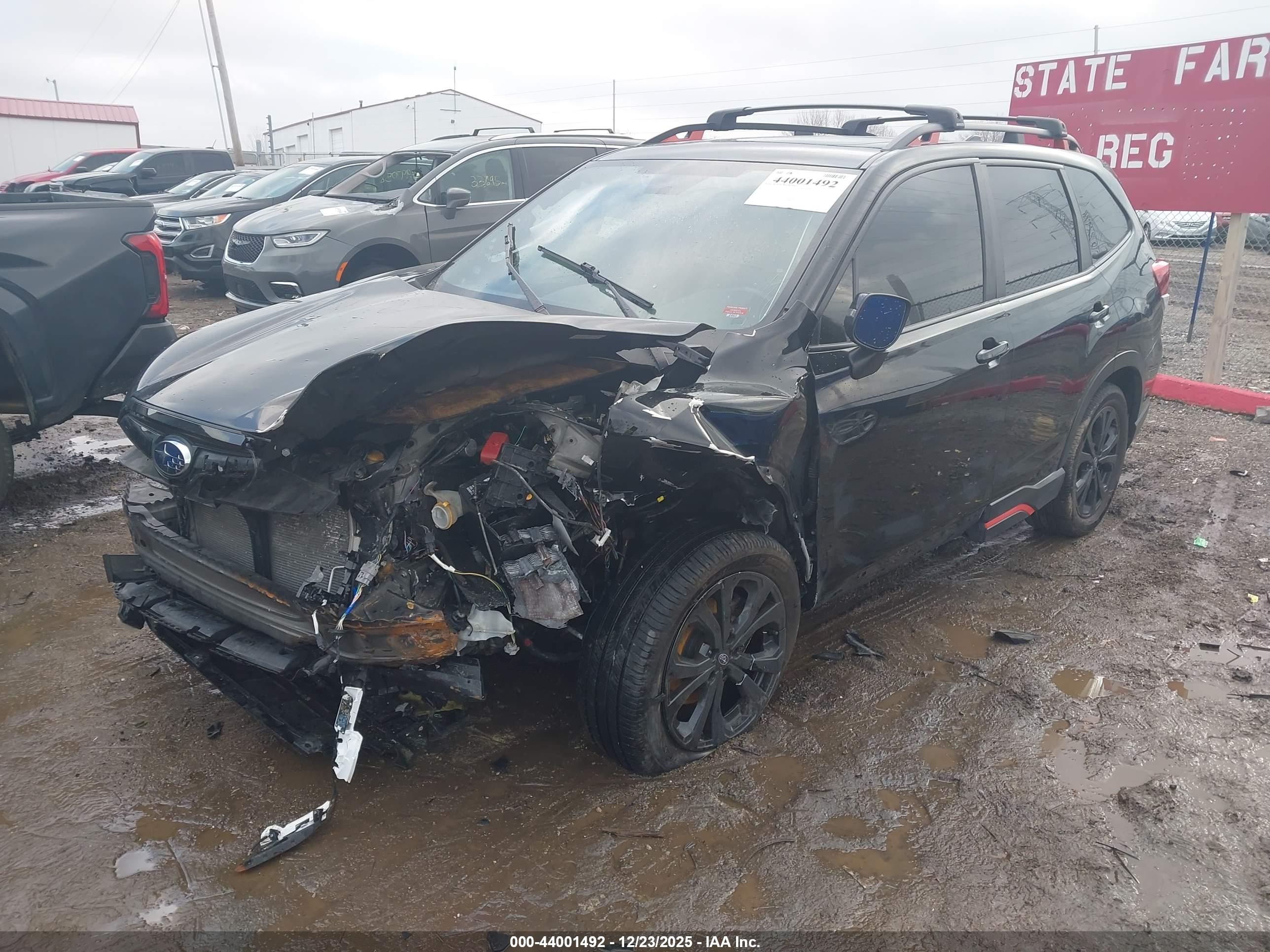 SUBARU FORESTER image 2