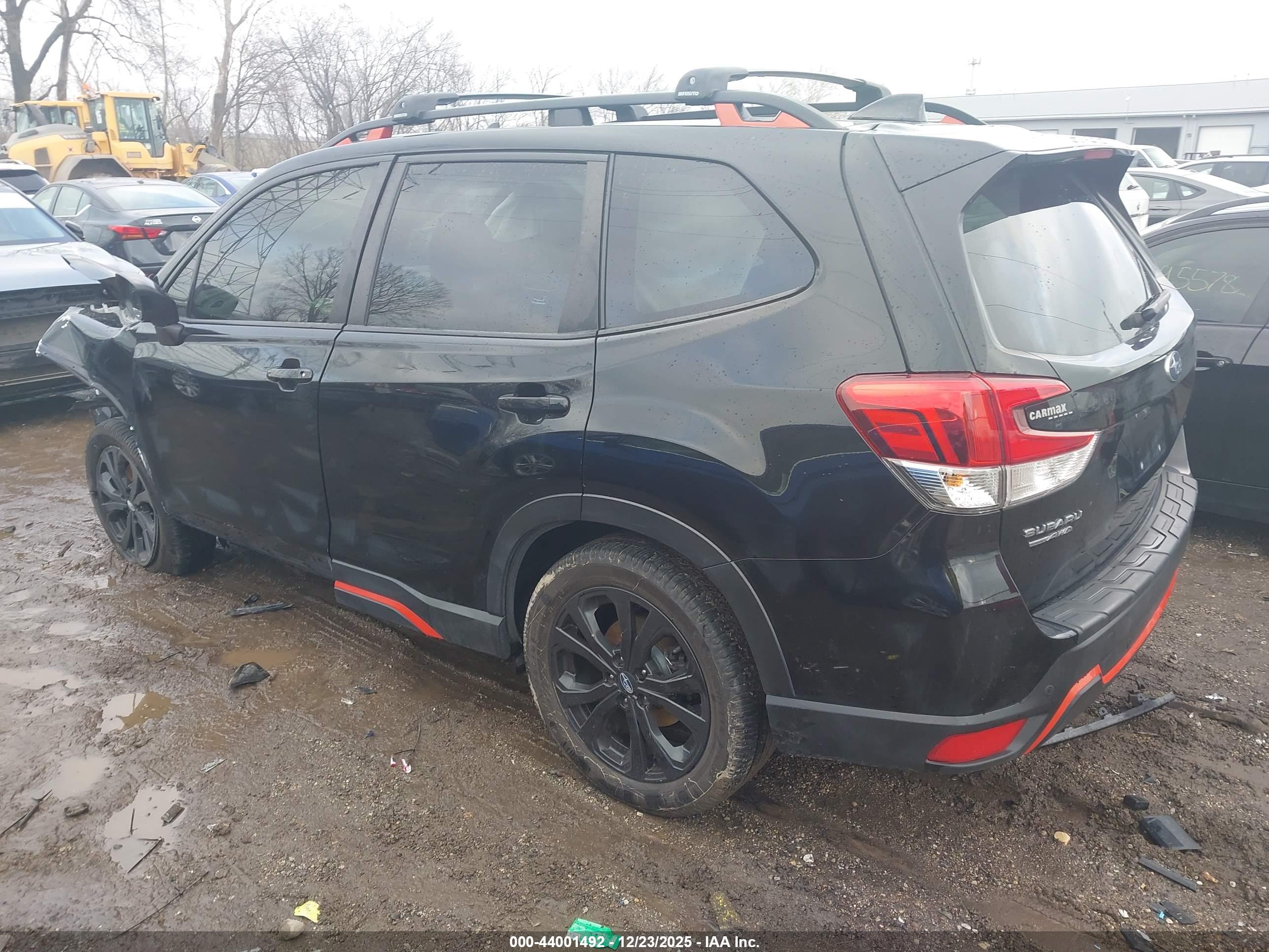 SUBARU FORESTER image 3