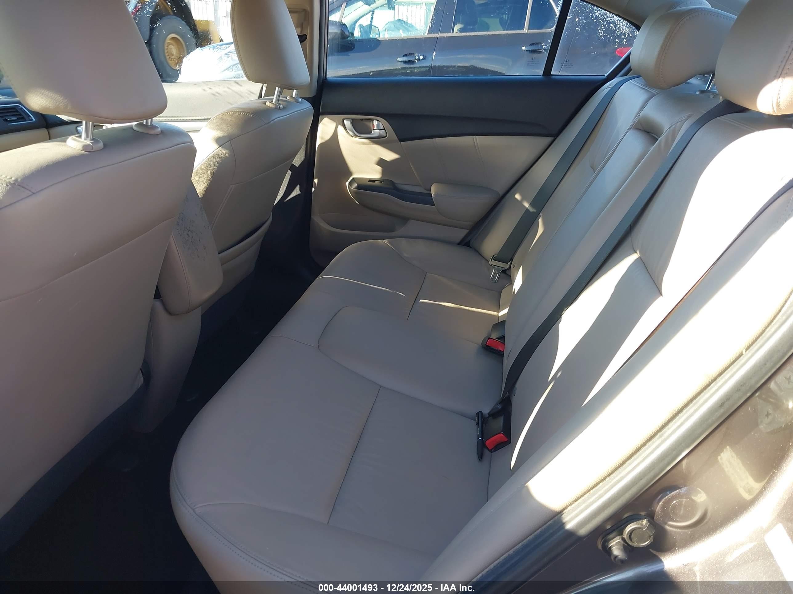 HONDA CIVIC image 8