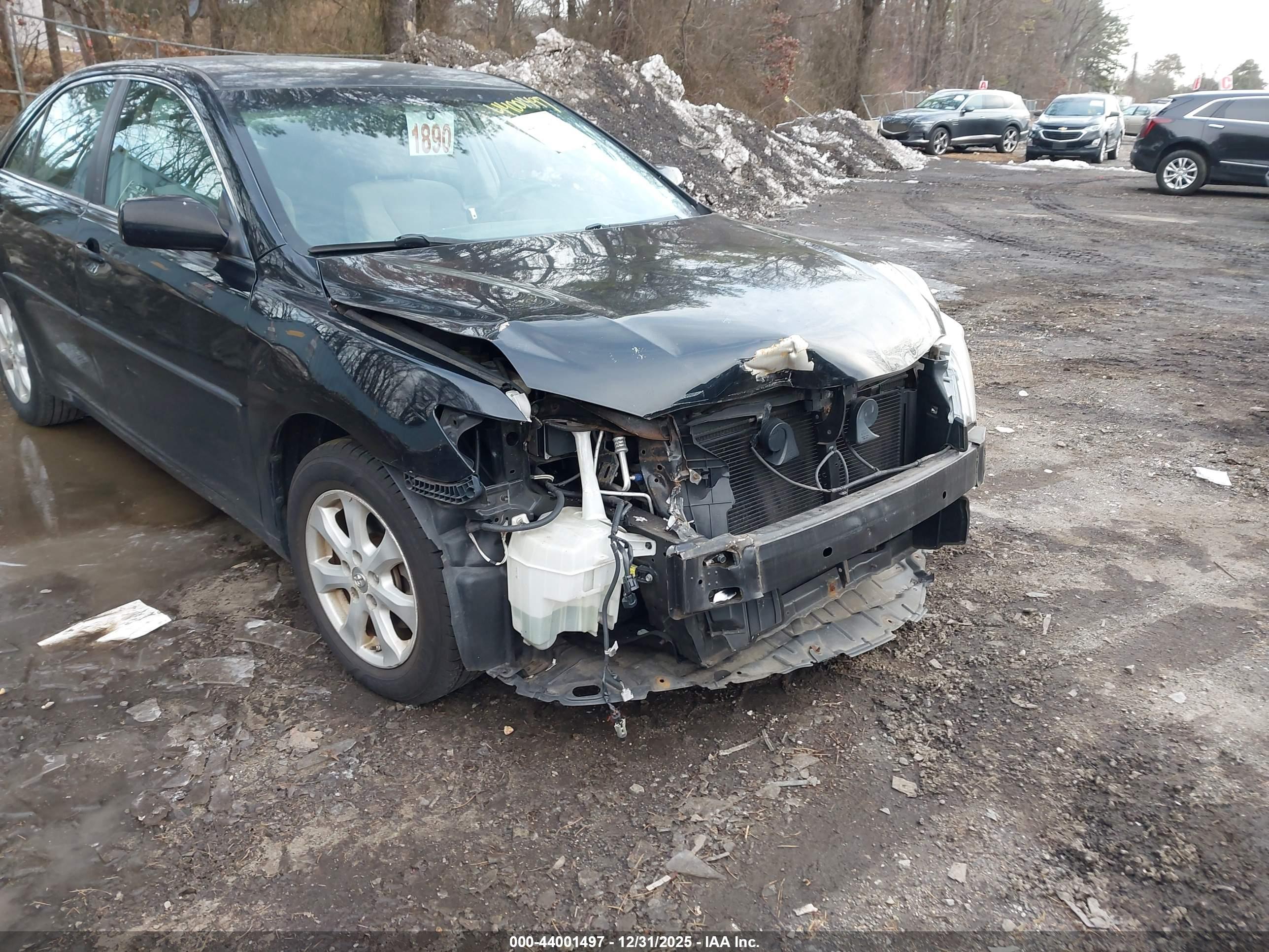 TOYOTA CAMRY image 6