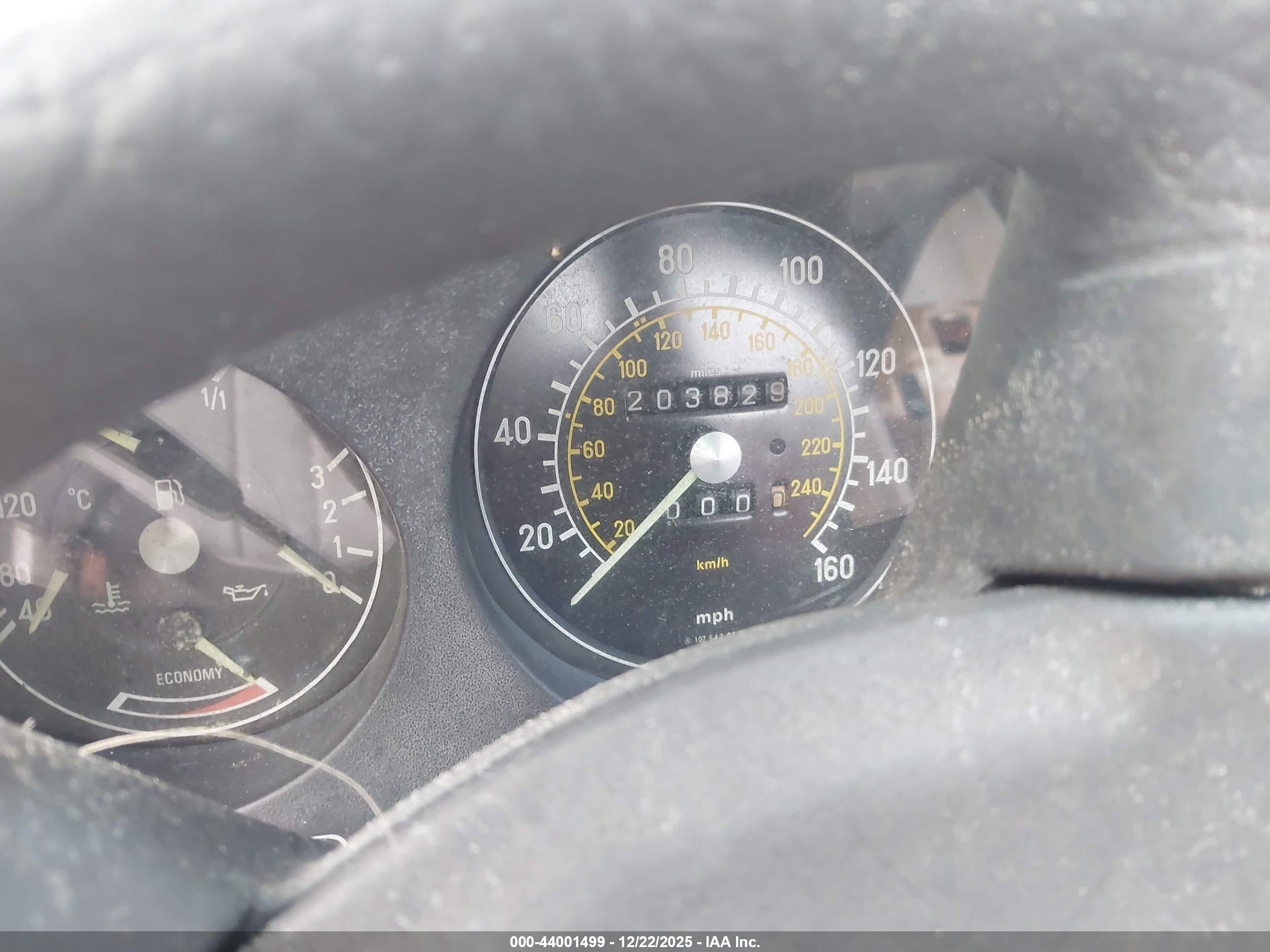 MERCEDES-BENZ 380 image 7
