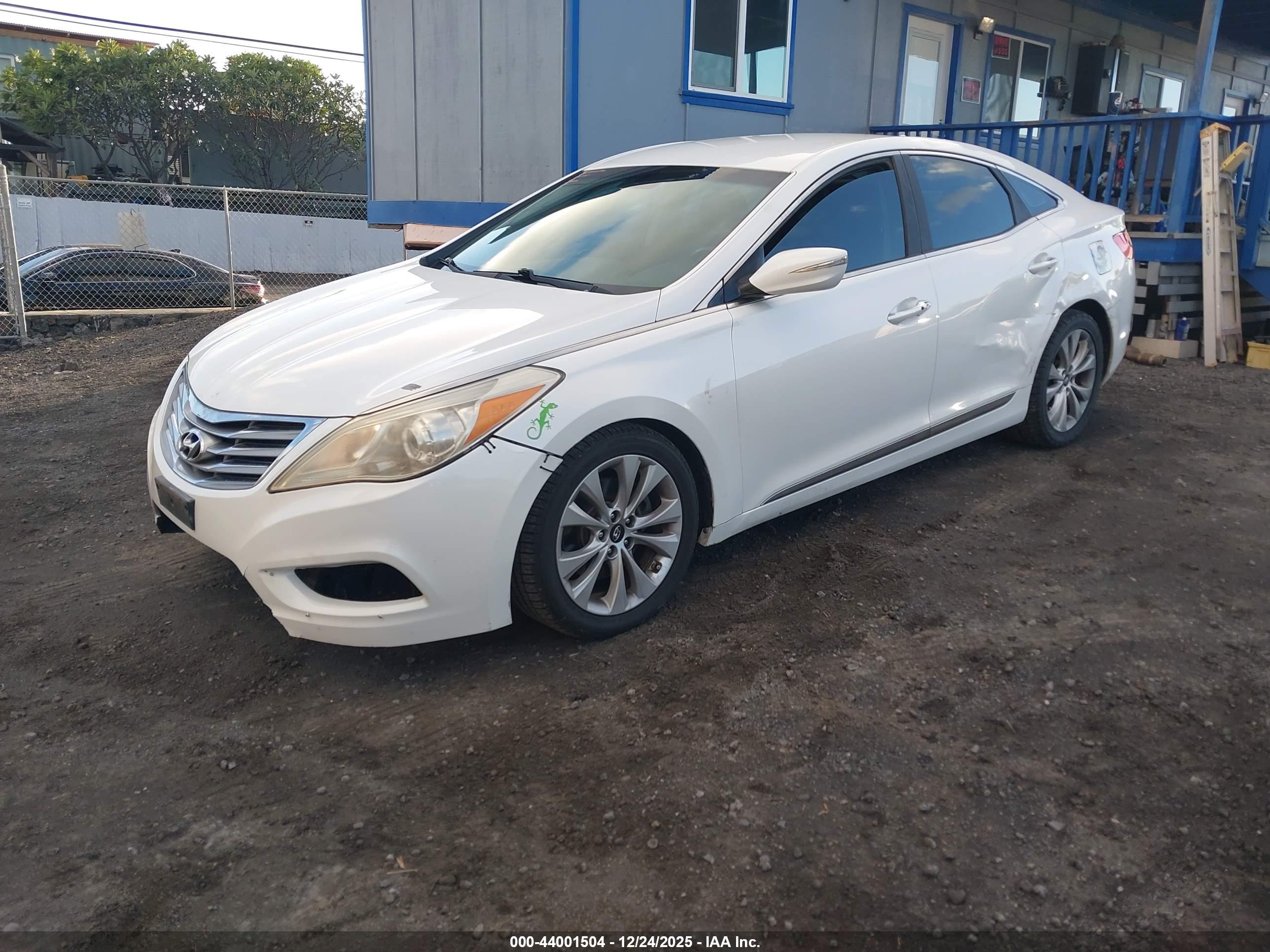 HYUNDAI AZERA image 2