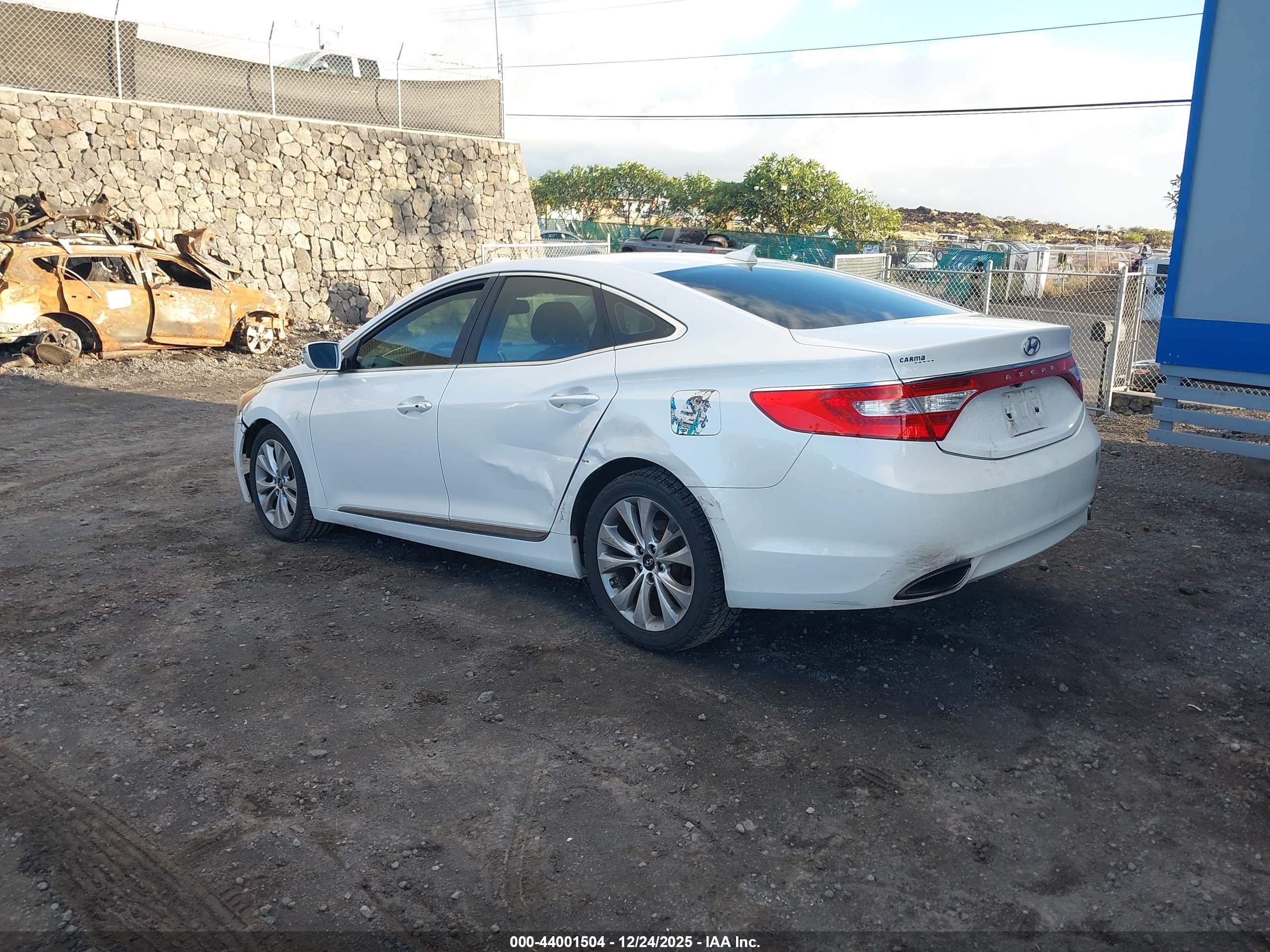 HYUNDAI AZERA image 3