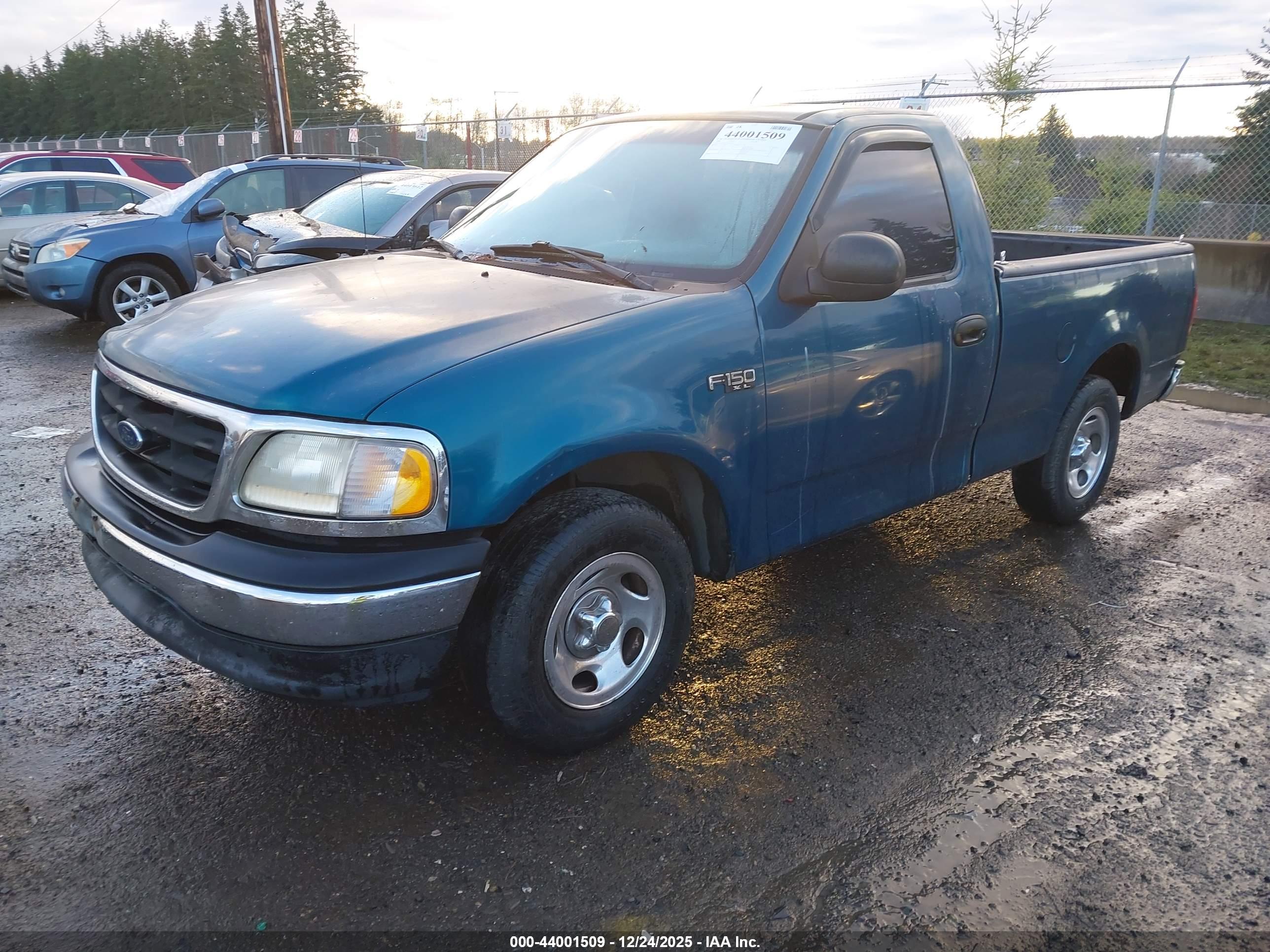 FORD F-150 image 2