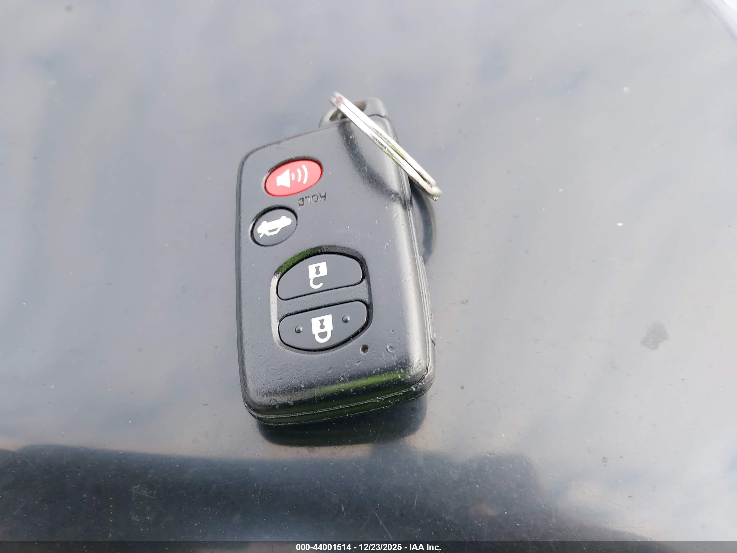 TOYOTA CAMRY image 11