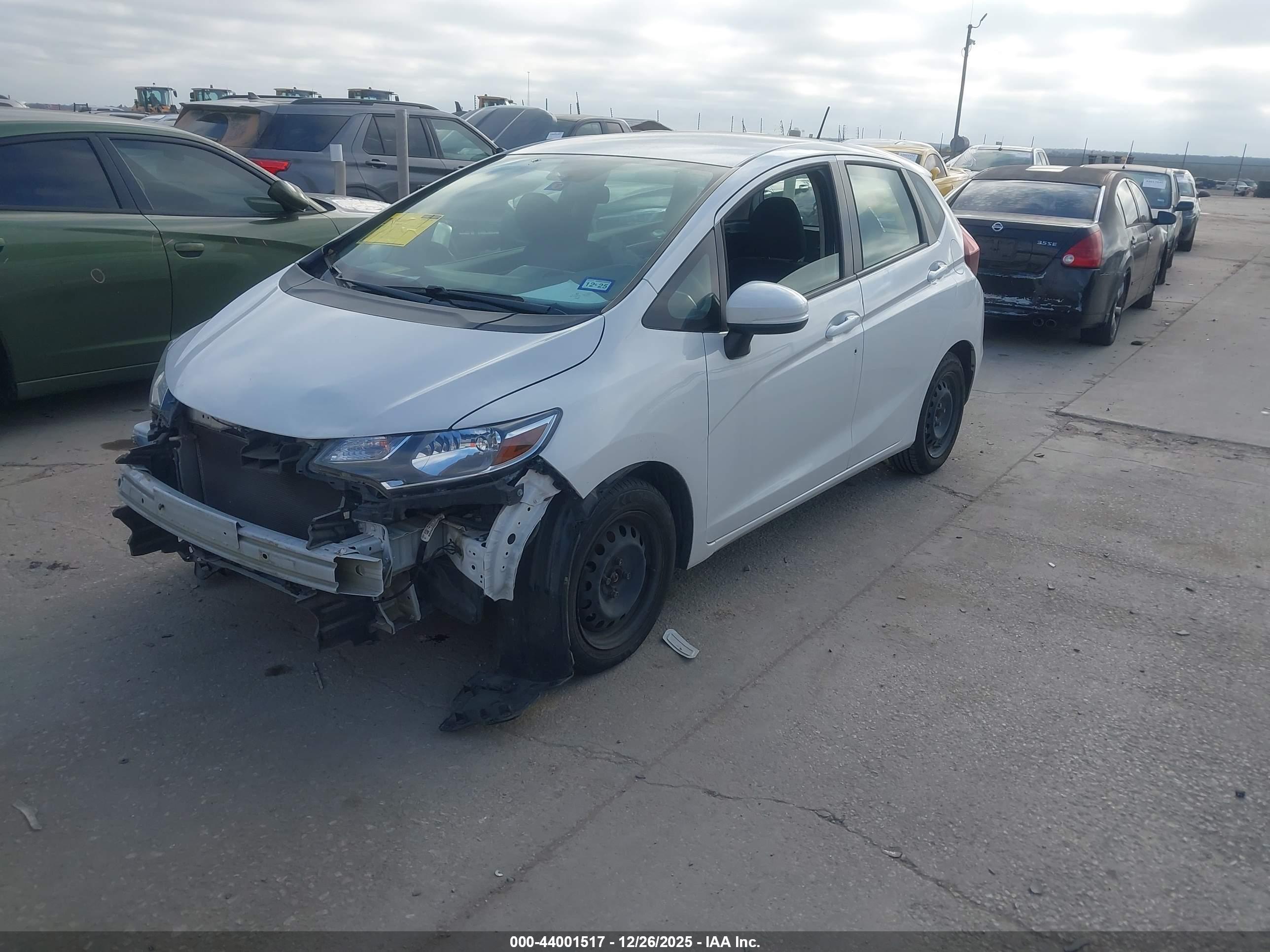 HONDA FIT image 2