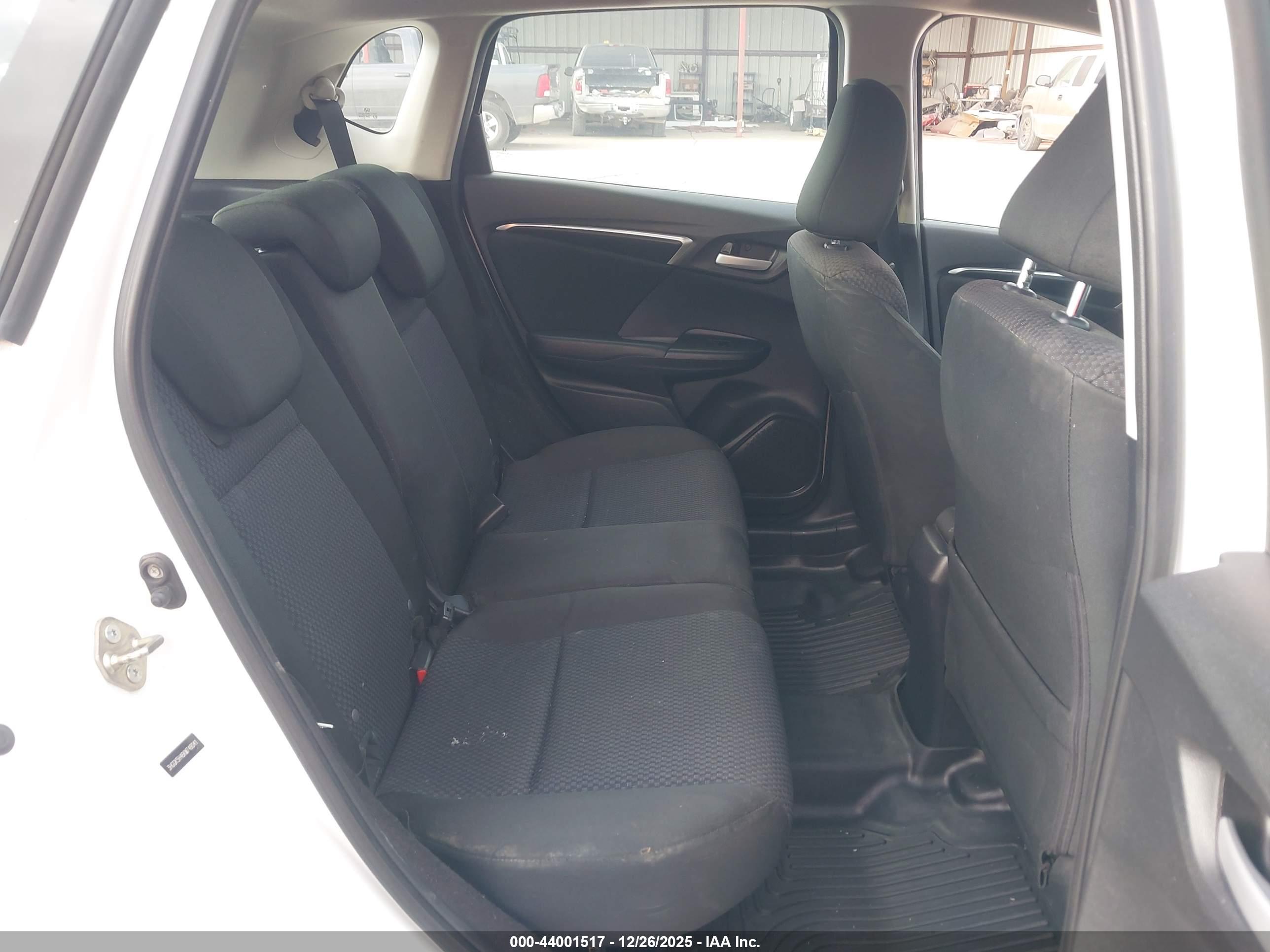 HONDA FIT image 8