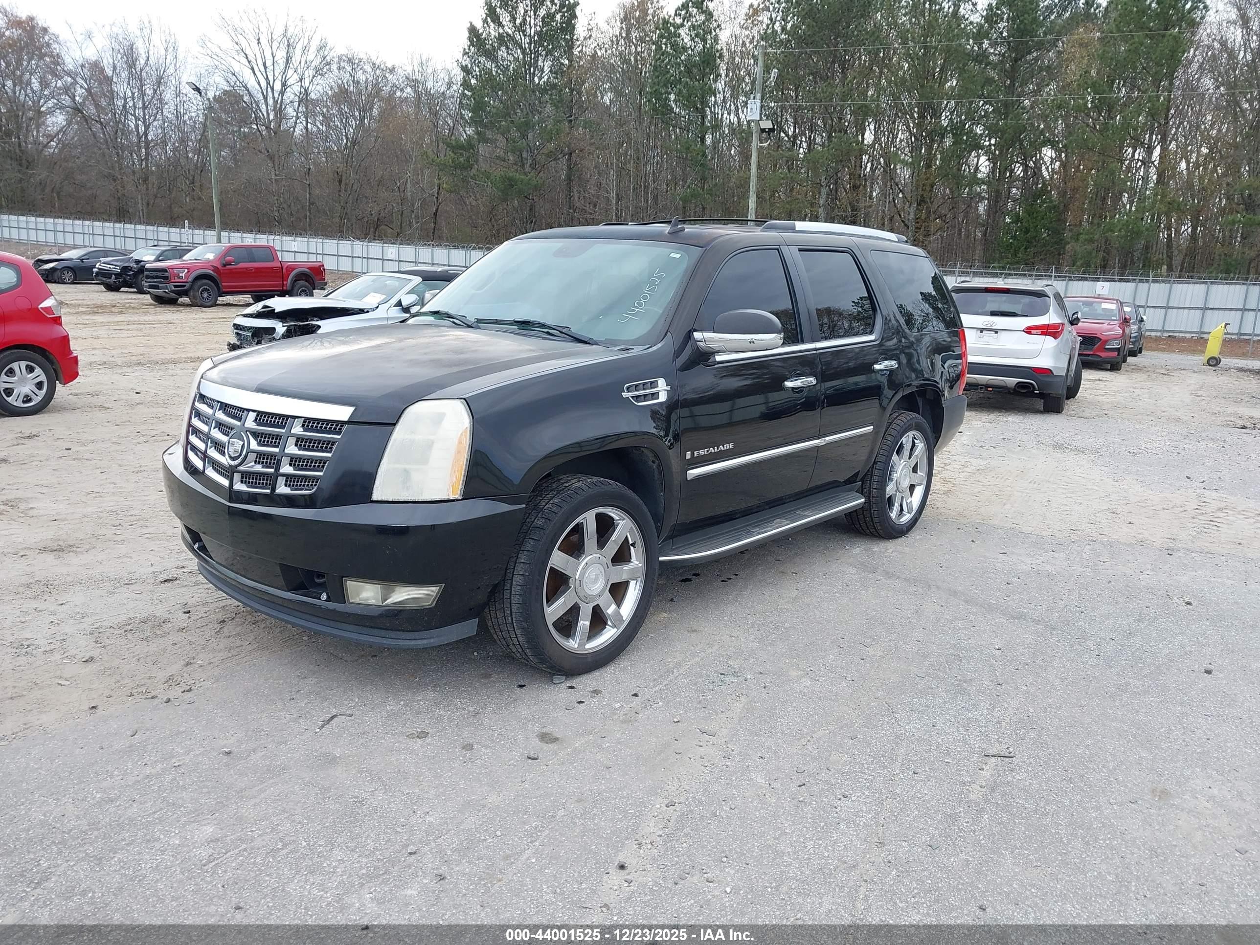 CADILLAC ESCALADE image 2