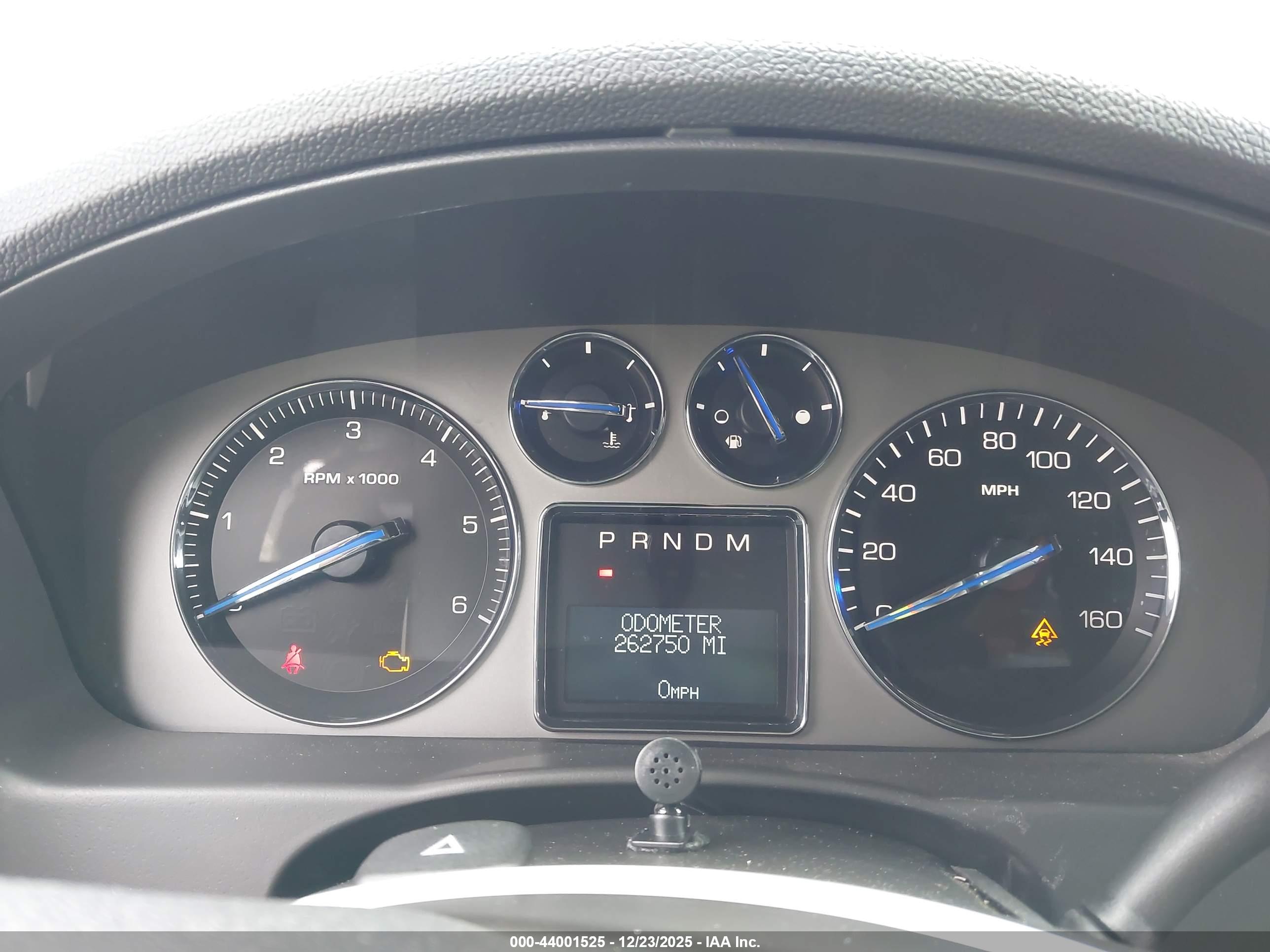 CADILLAC ESCALADE image 7