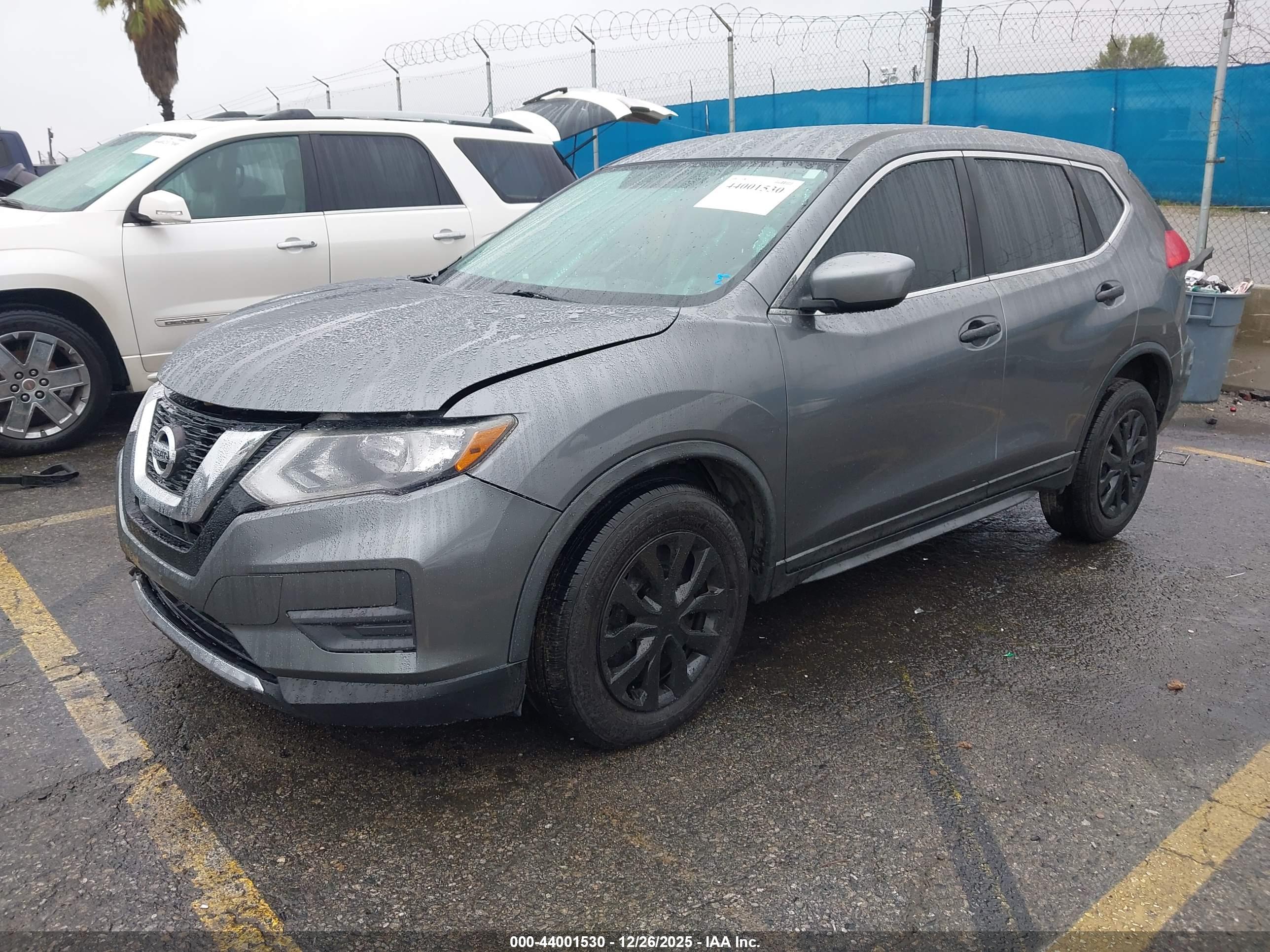 NISSAN ROGUE image 2