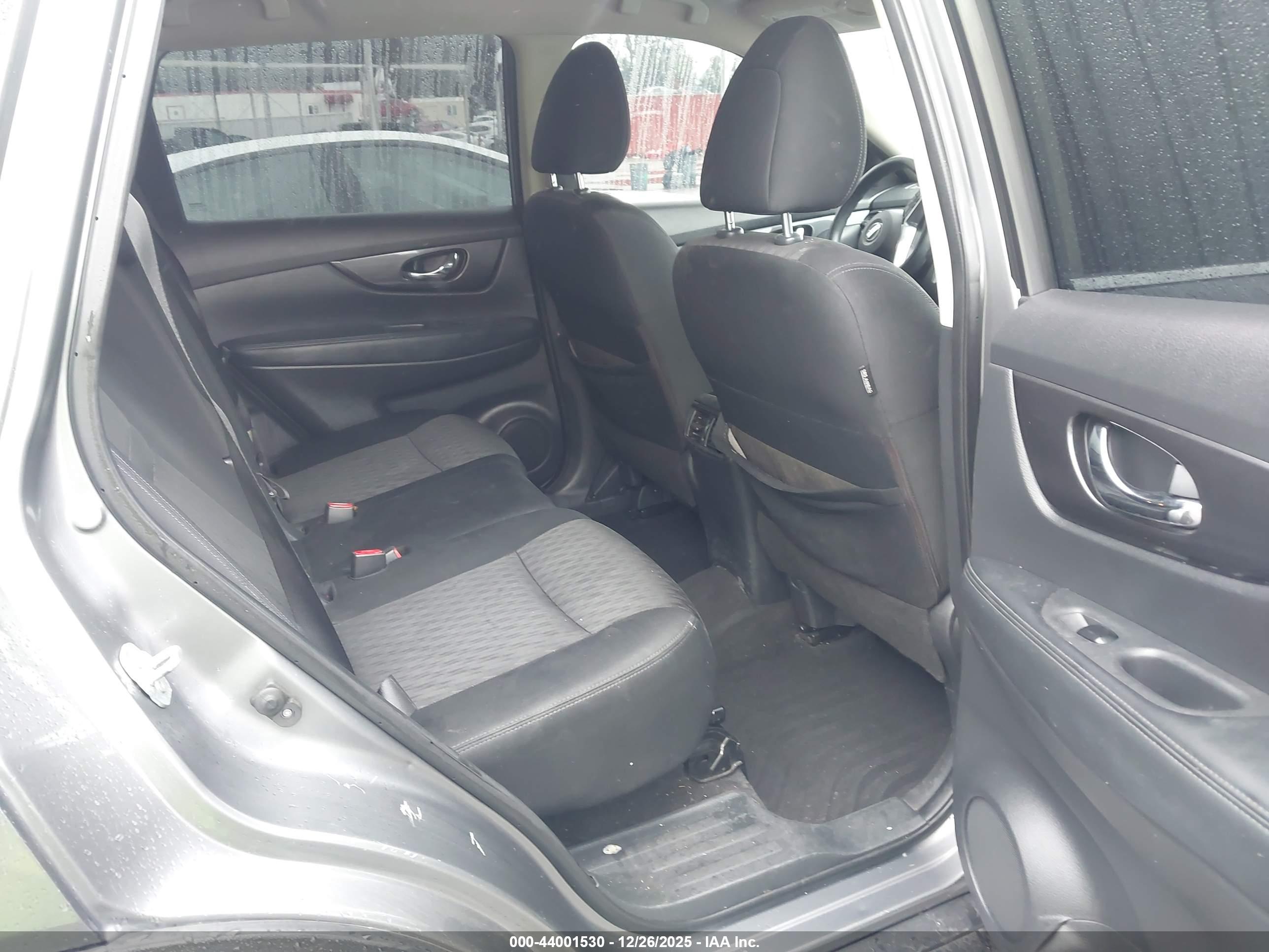 NISSAN ROGUE image 8