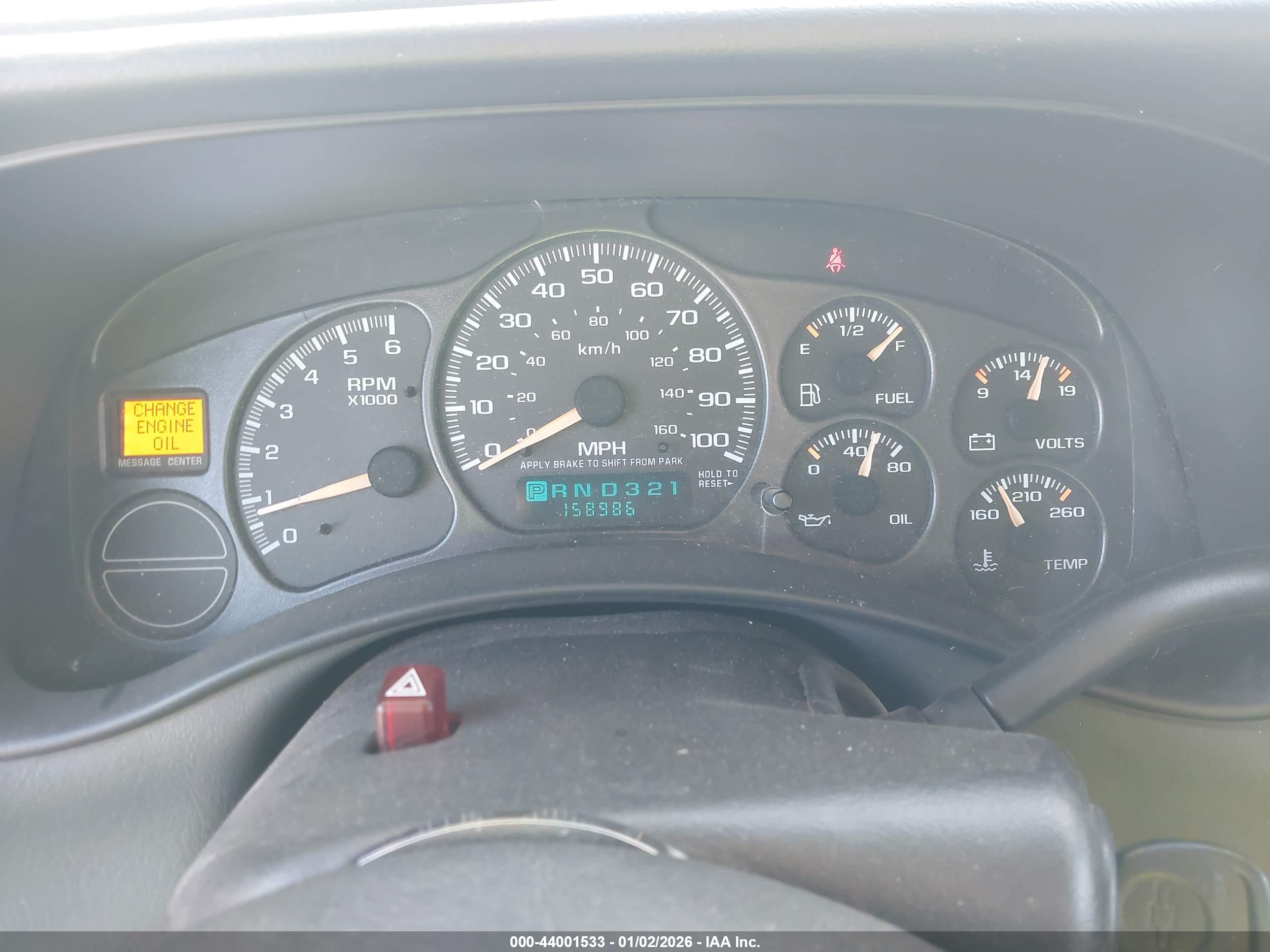 CHEVROLET SILVERADO image 7