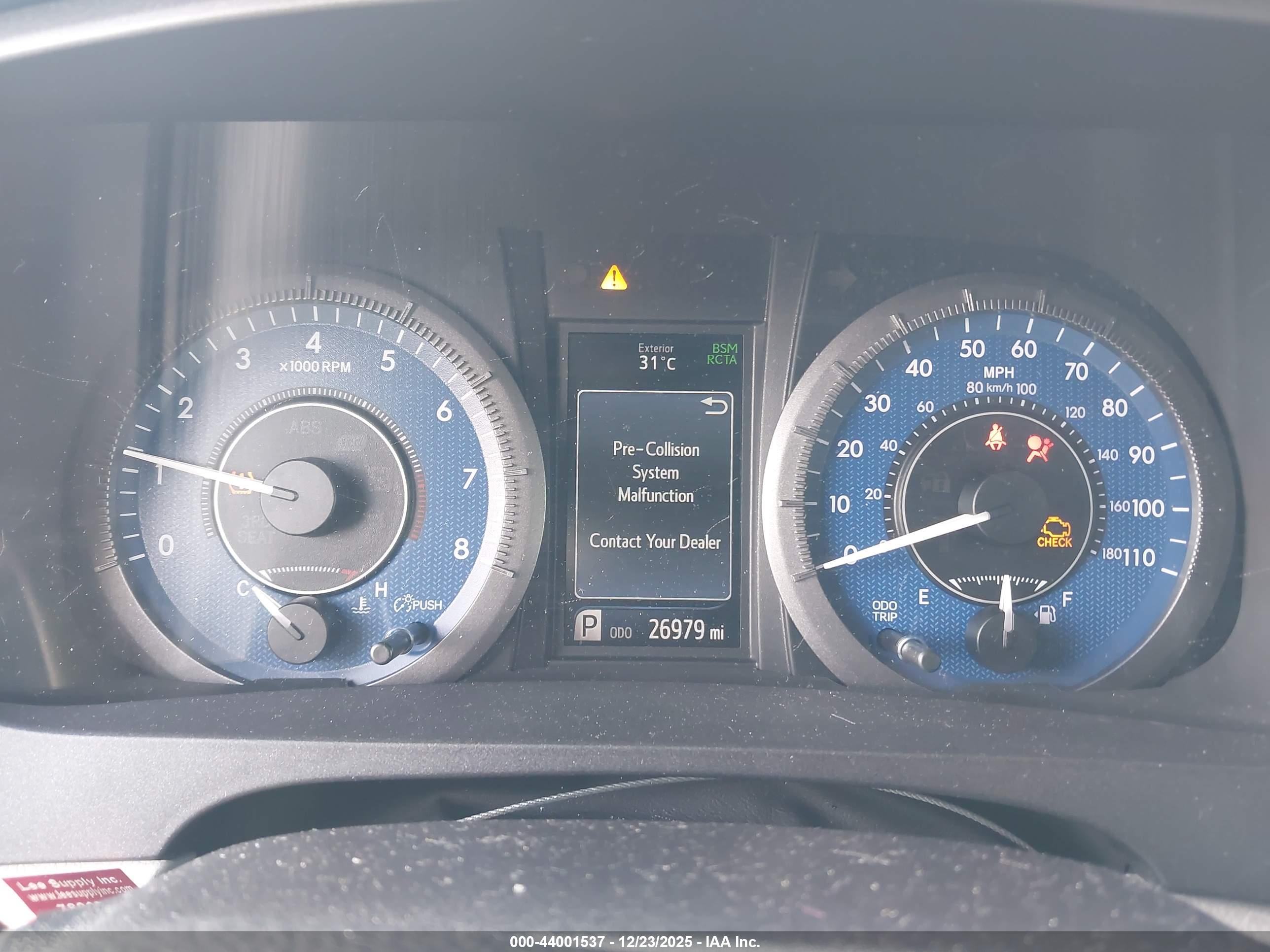 TOYOTA SIENNA image 7