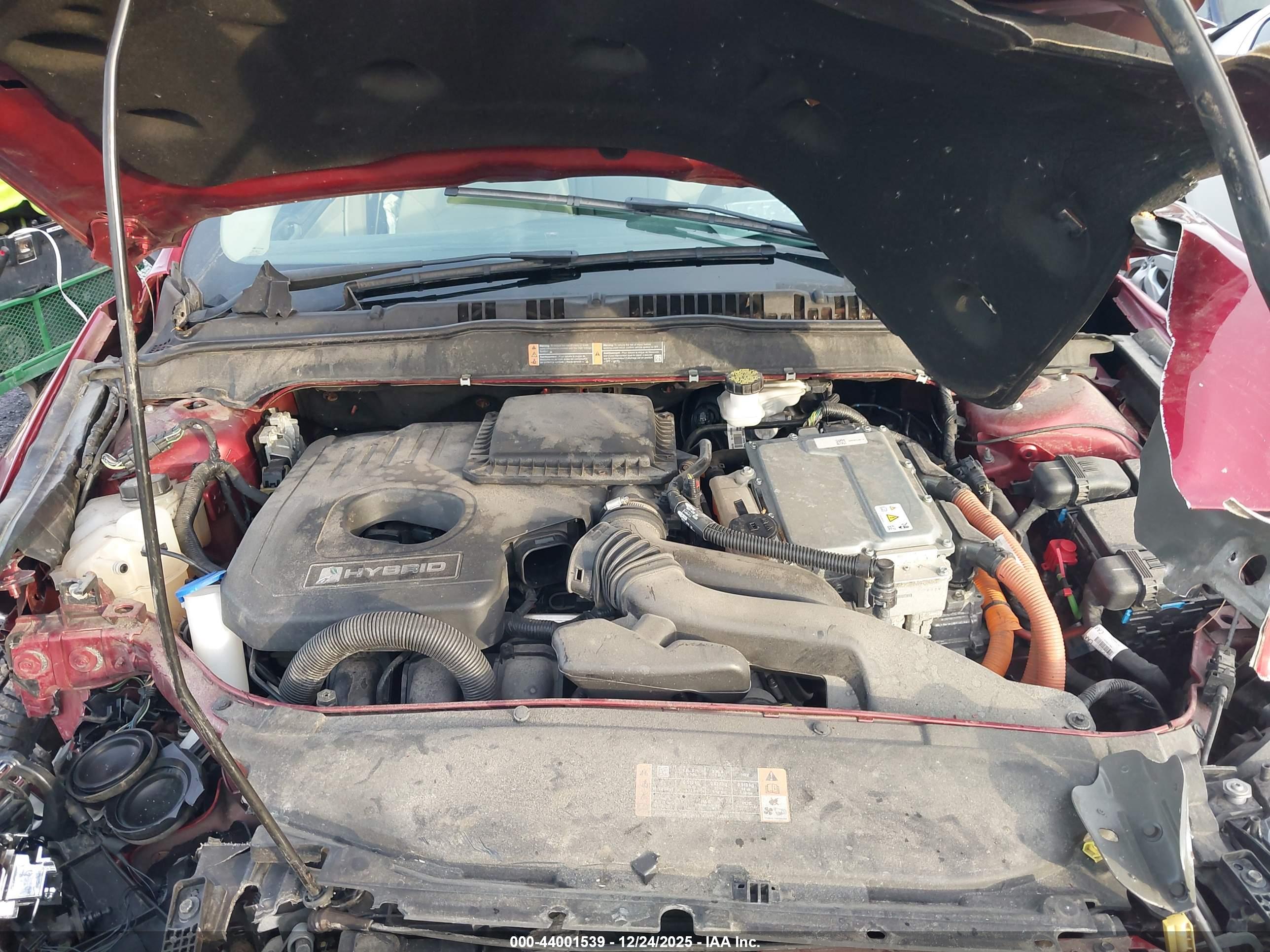 FORD FUSION image 10