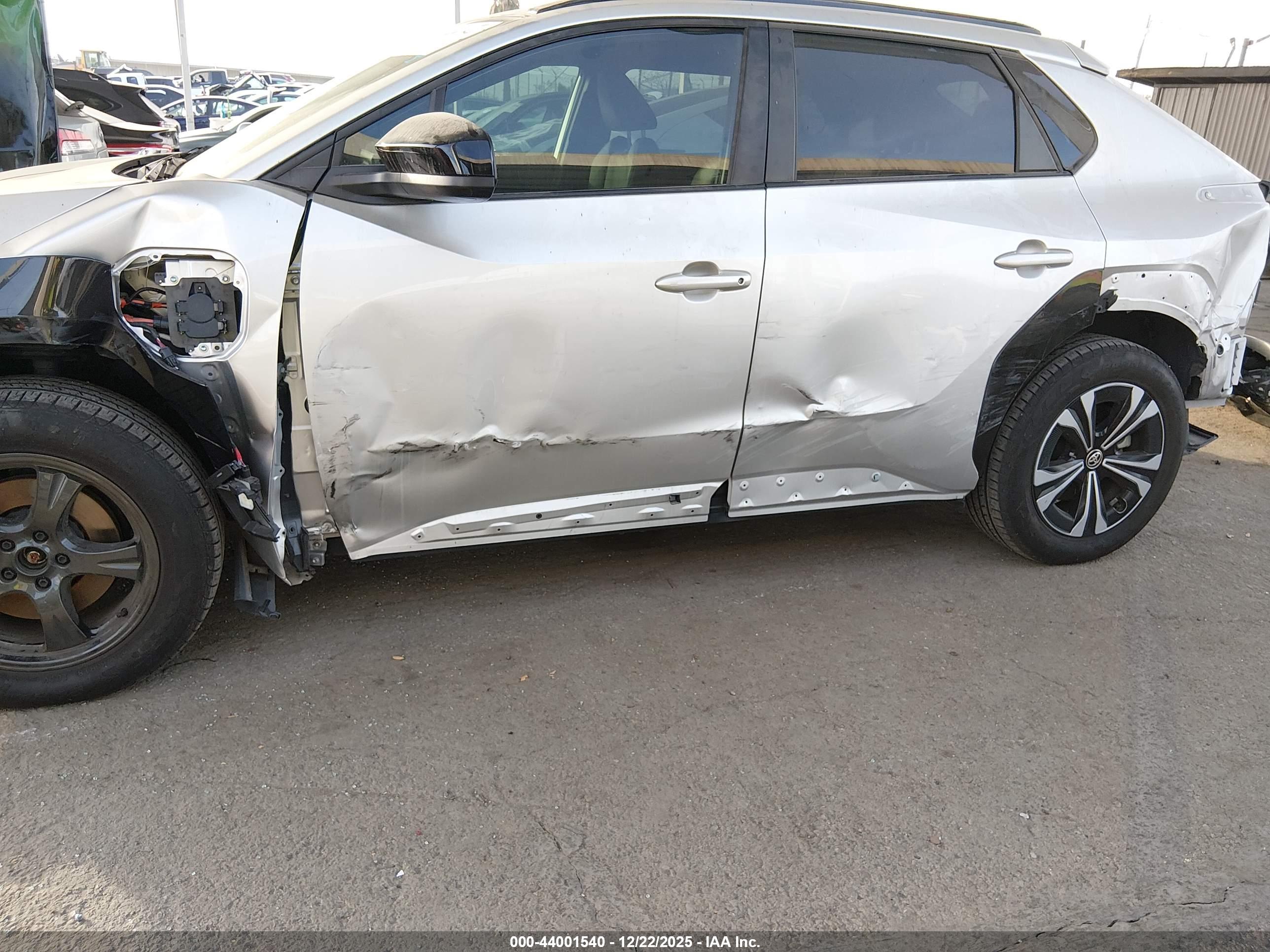 TOYOTA BZ4X image 6